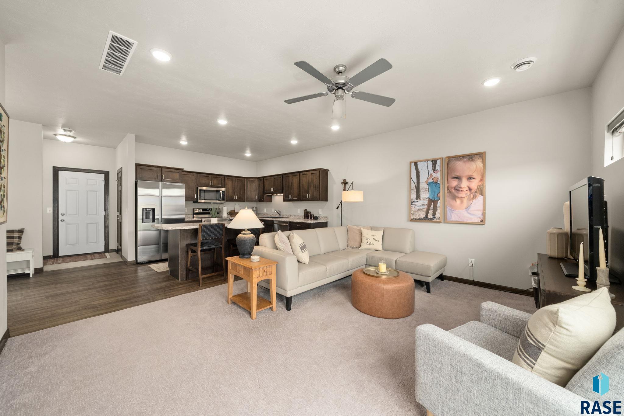 9054 W Ark Pl Place, Sioux Falls, South Dakota image 2