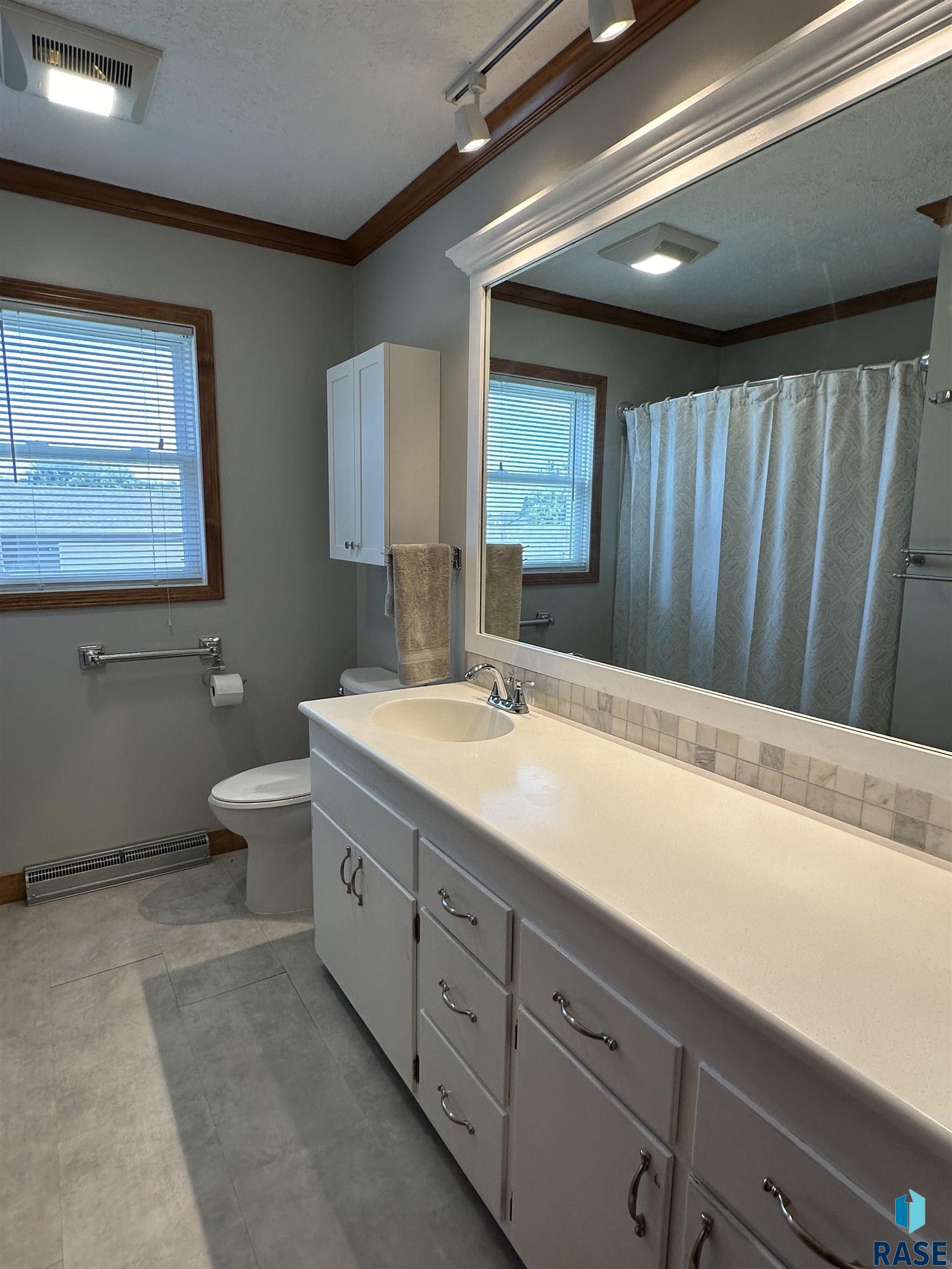 1113 Elm Cv Cove, Luverne, Minnesota image 12