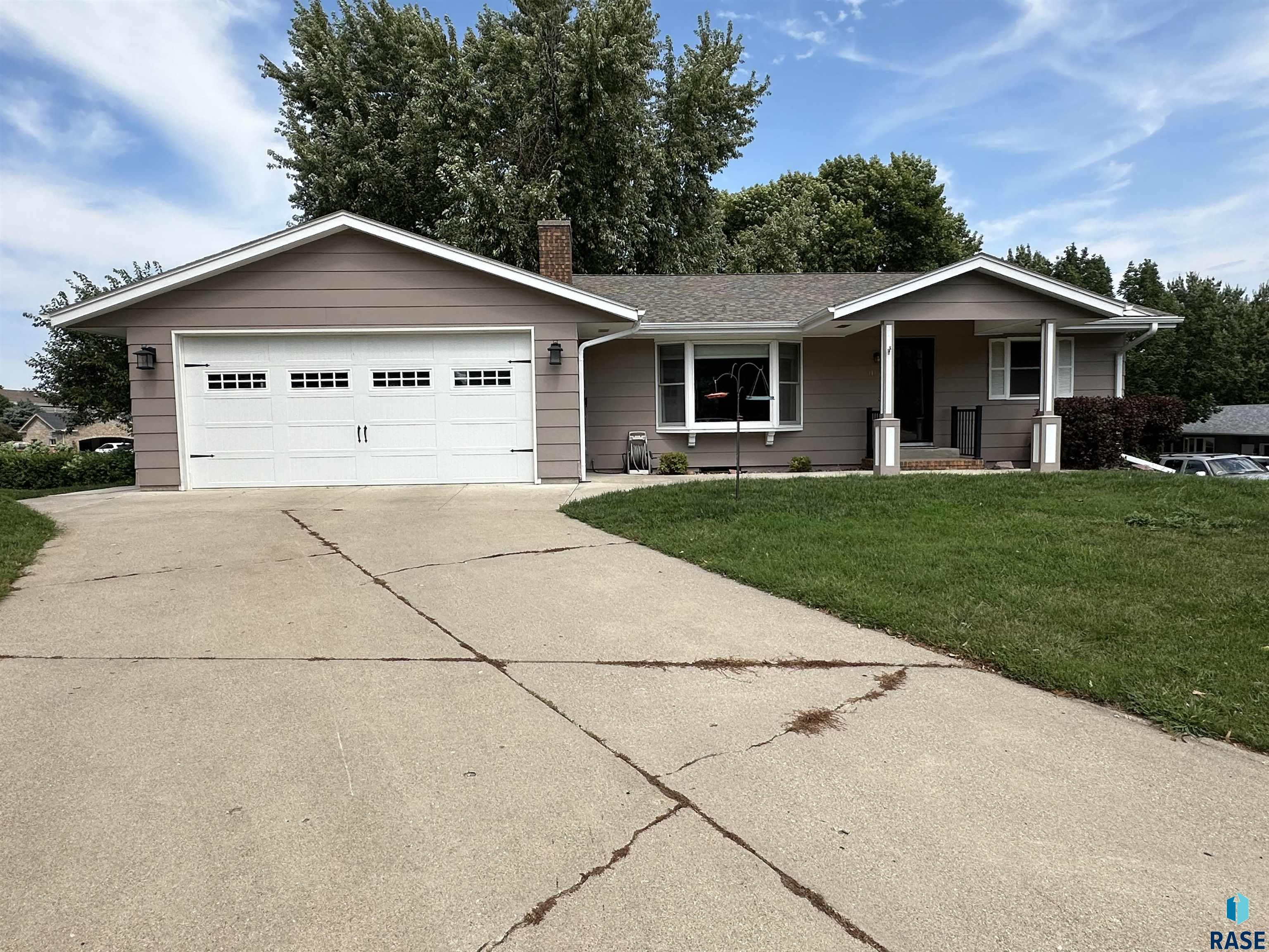 1113 Elm Cv Cove, Luverne, Minnesota image 1
