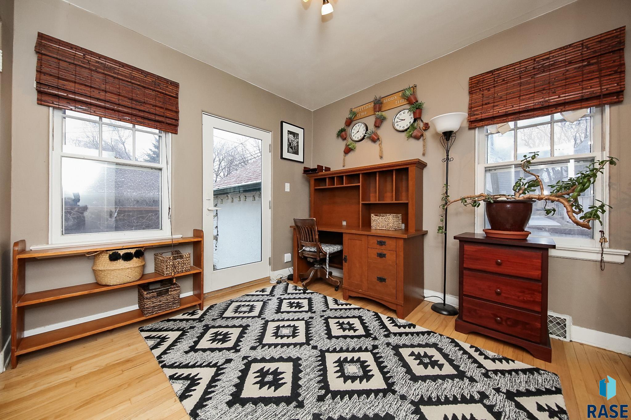 318 W 24th St Street, Sioux Falls, New Jersey image 11