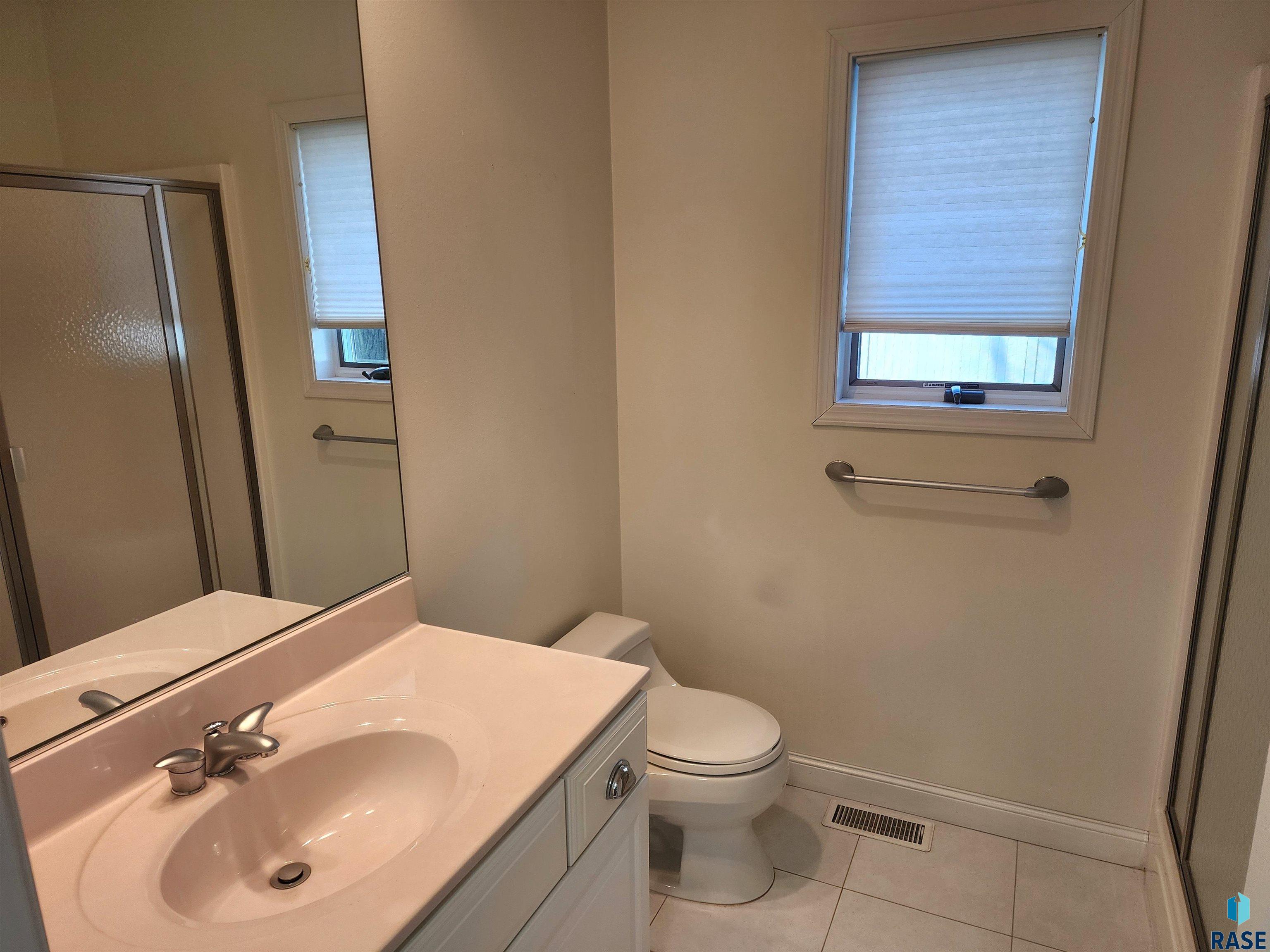 421 E Vermont Ave Avenue, Salem, New Jersey image 12