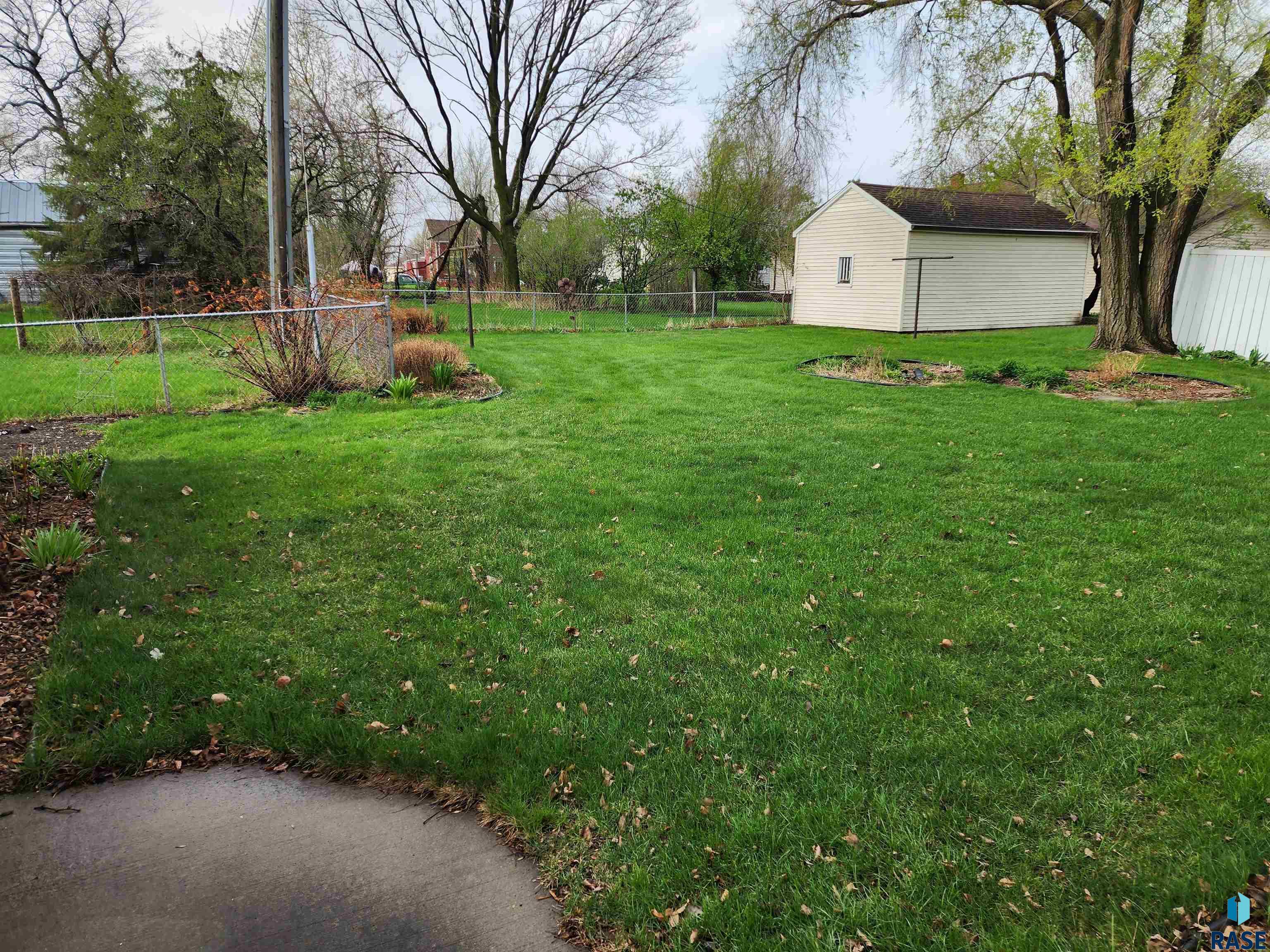 421 E Vermont Ave Avenue, Salem, New Jersey image 3