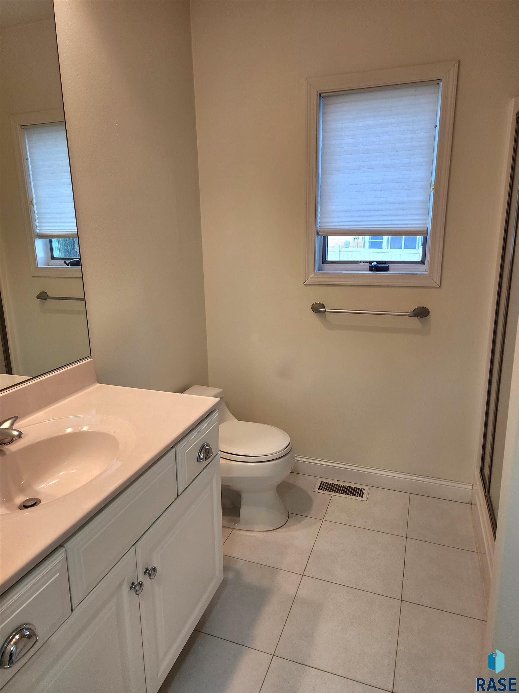 421 E Vermont Ave Avenue, Salem, New Jersey image 13