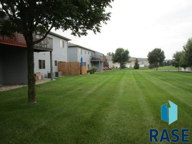 6401 S Santa Rosa Cir Circle #D, Sioux Falls, South Dakota image 3