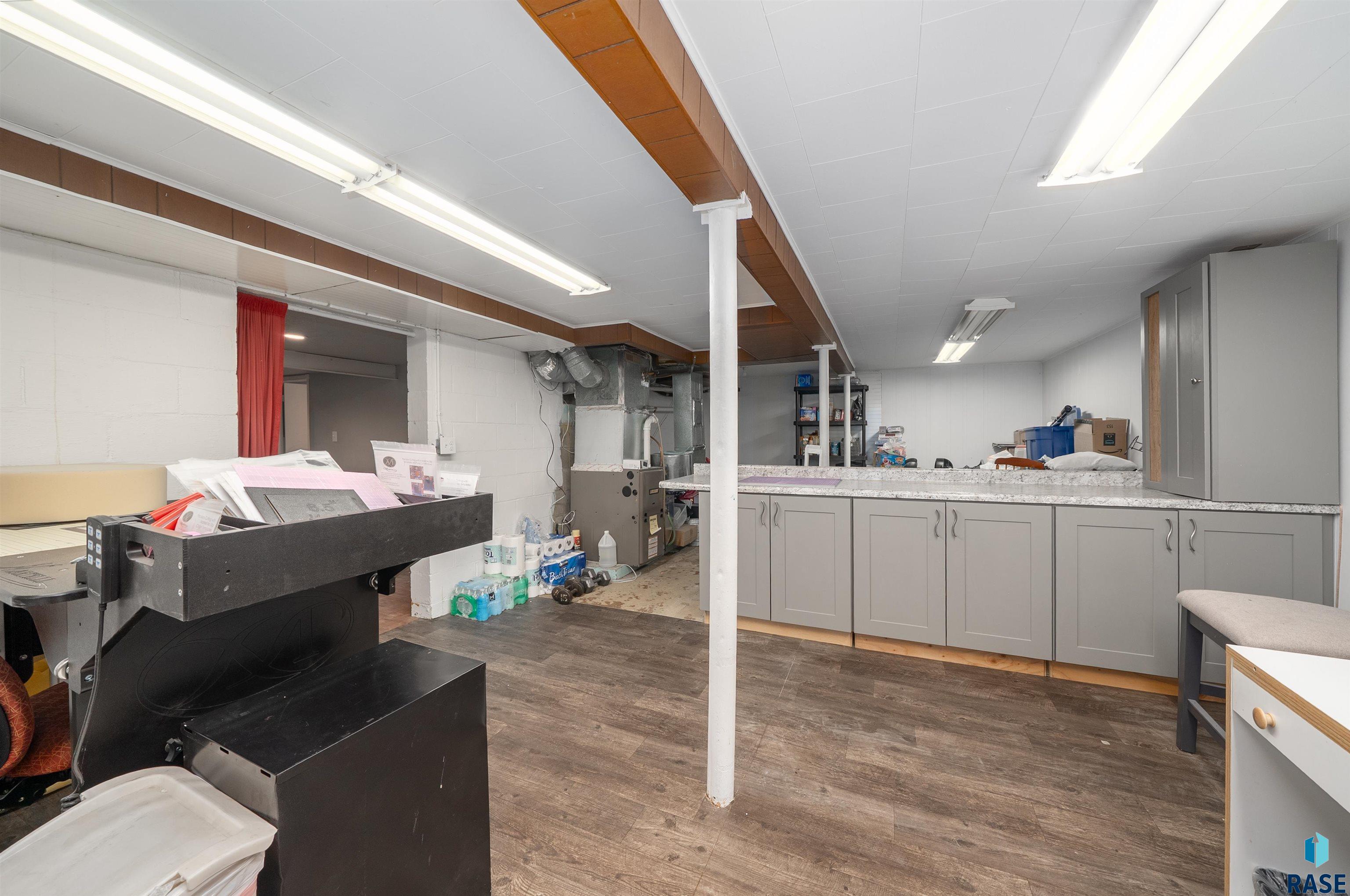 405 S 2nd St Street, Beresford, South Dakota image 41