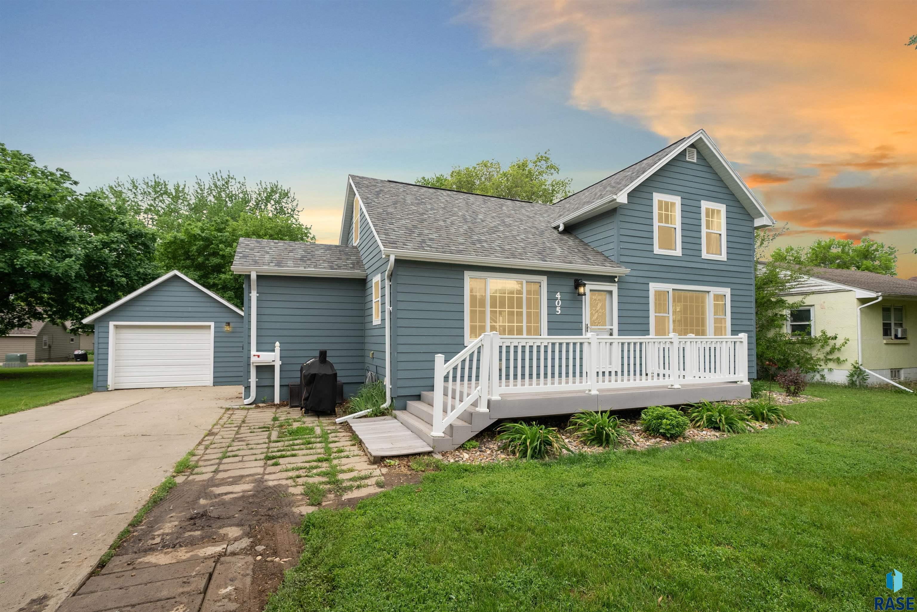 405 S 2nd St Street, Beresford, South Dakota image 1