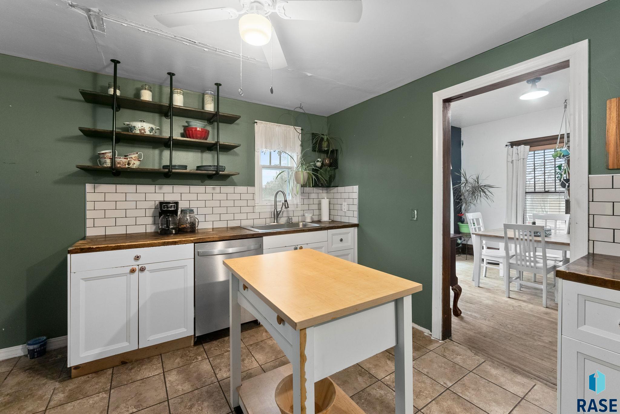 1111 W 15th St Street, Sioux Falls, South Dakota image 14