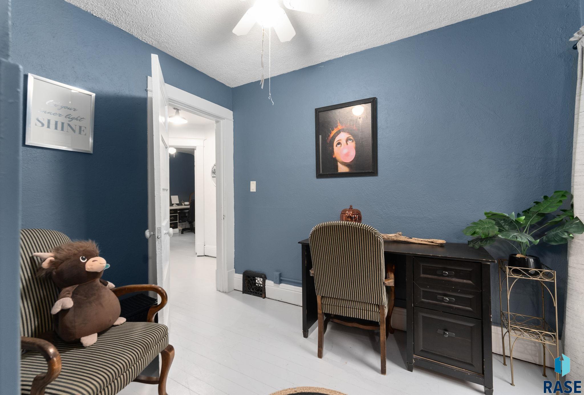 1111 W 15th St Street, Sioux Falls, South Dakota image 35