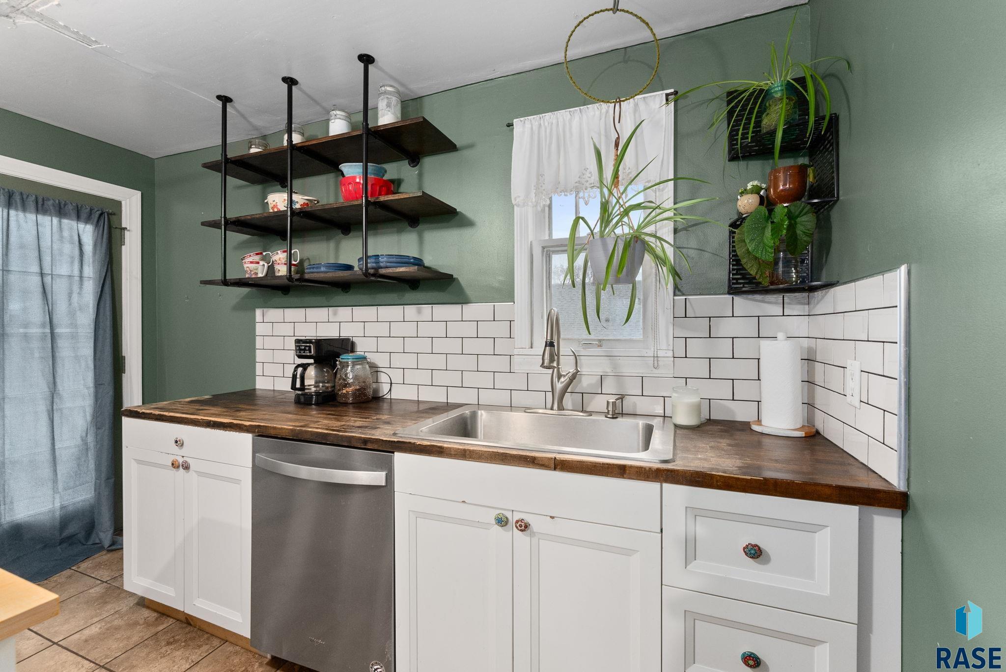 1111 W 15th St Street, Sioux Falls, South Dakota image 18