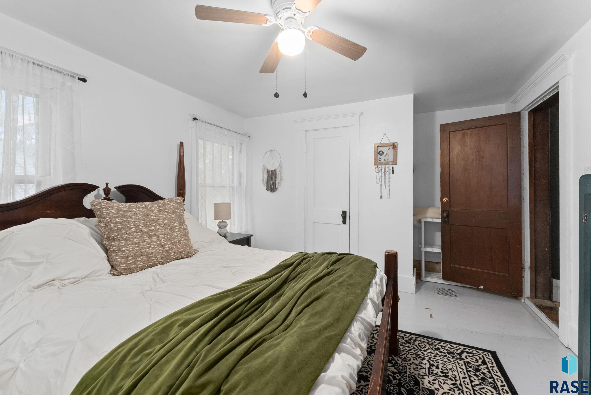 1111 W 15th St Street, Sioux Falls, South Dakota image 24