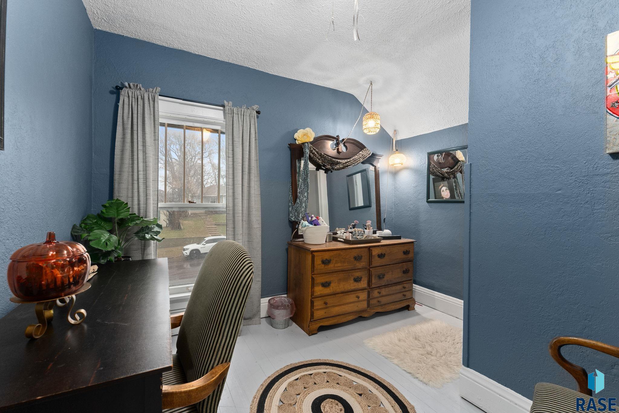 1111 W 15th St Street, Sioux Falls, South Dakota image 37