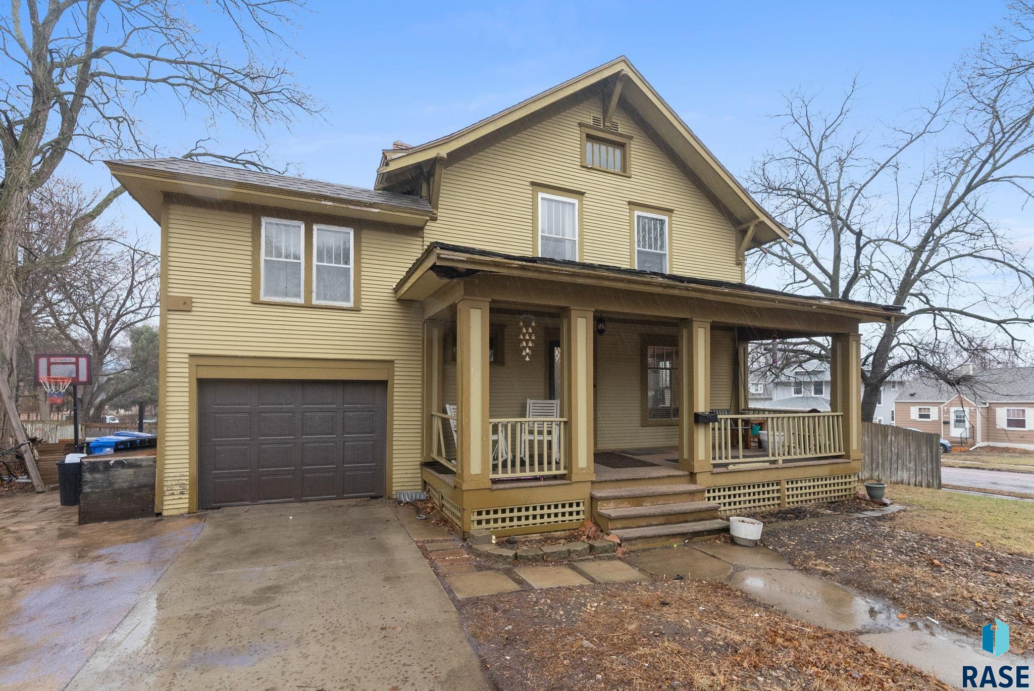 1111 W 15th St Street, Sioux Falls, South Dakota image 1