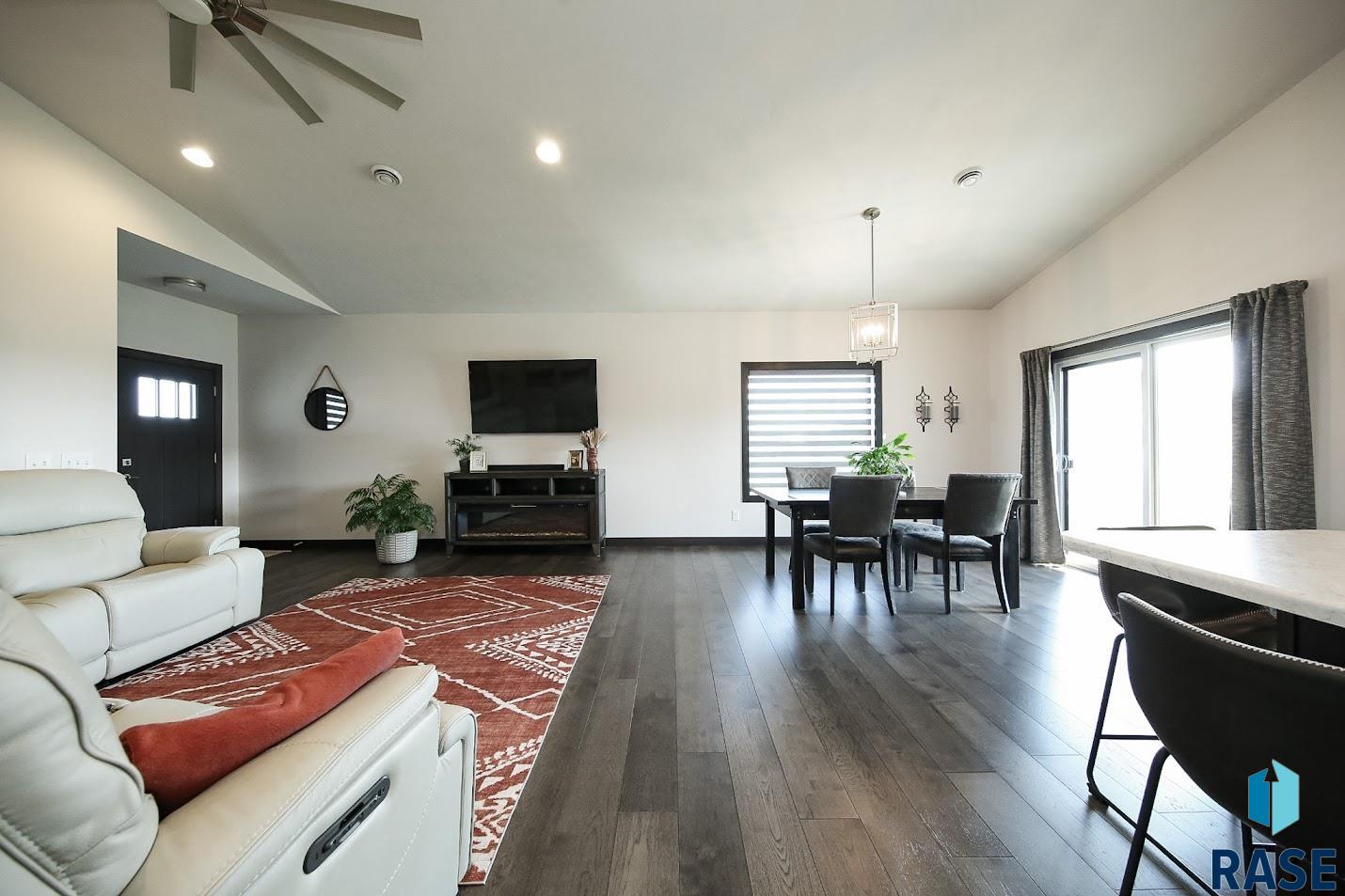 150 Devitt Dr Drive, Harrisburg, South Dakota image 12