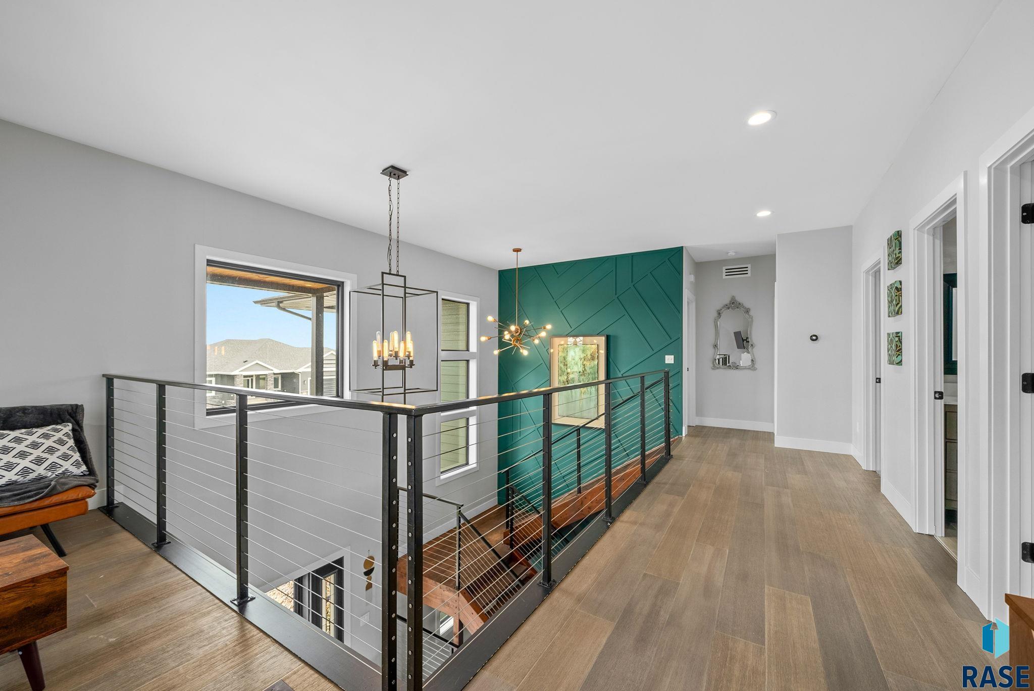 Sioux Falls, South Dakota 57107, United States, 4 Bedrooms Bedrooms, ,3 BathroomsBathrooms,Residential,Active,219212