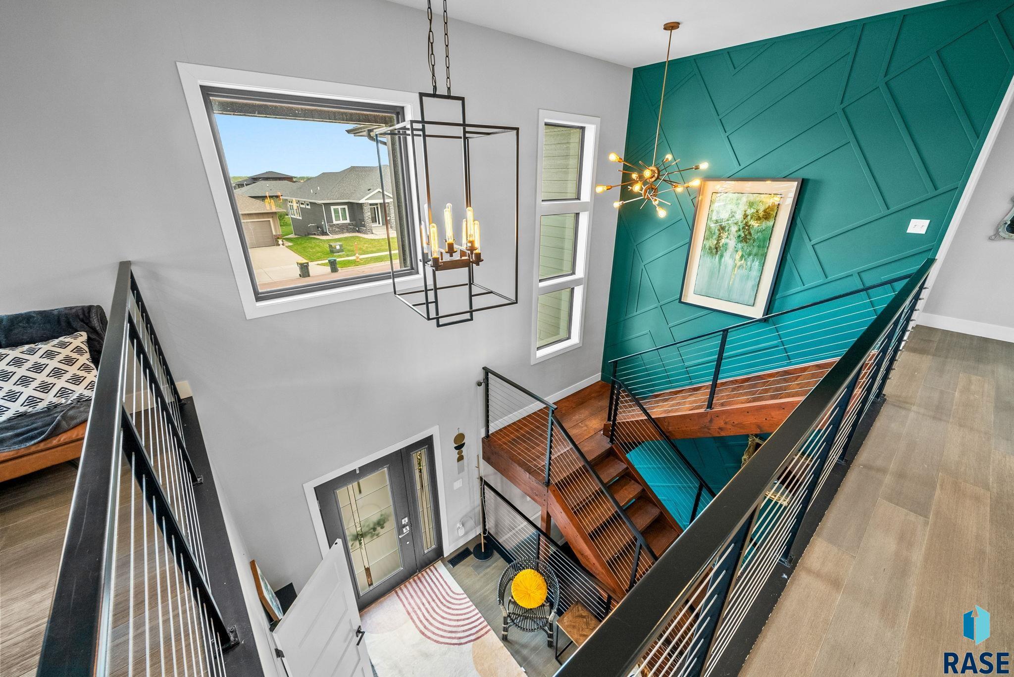 Sioux Falls, South Dakota 57107, United States, 4 Bedrooms Bedrooms, ,3 BathroomsBathrooms,Residential,Active,219212