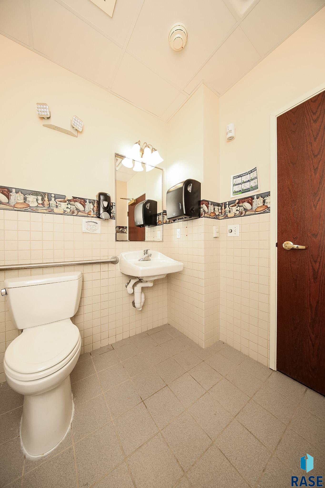 Pipestone, Minnesota 56164, United States, ,Commercial,Active,37771