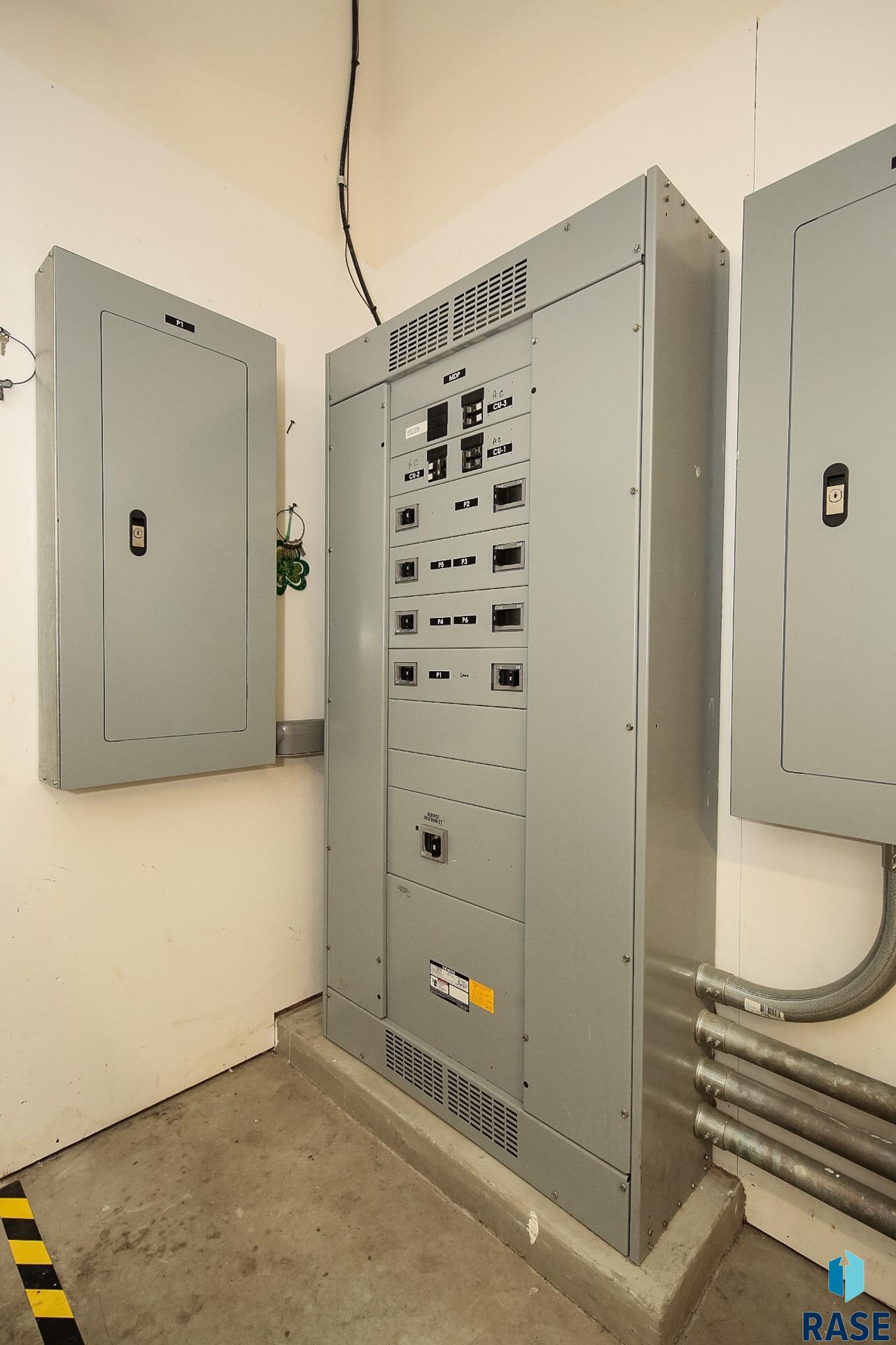 Pipestone, Minnesota 56164, United States, ,Commercial,Active,37771