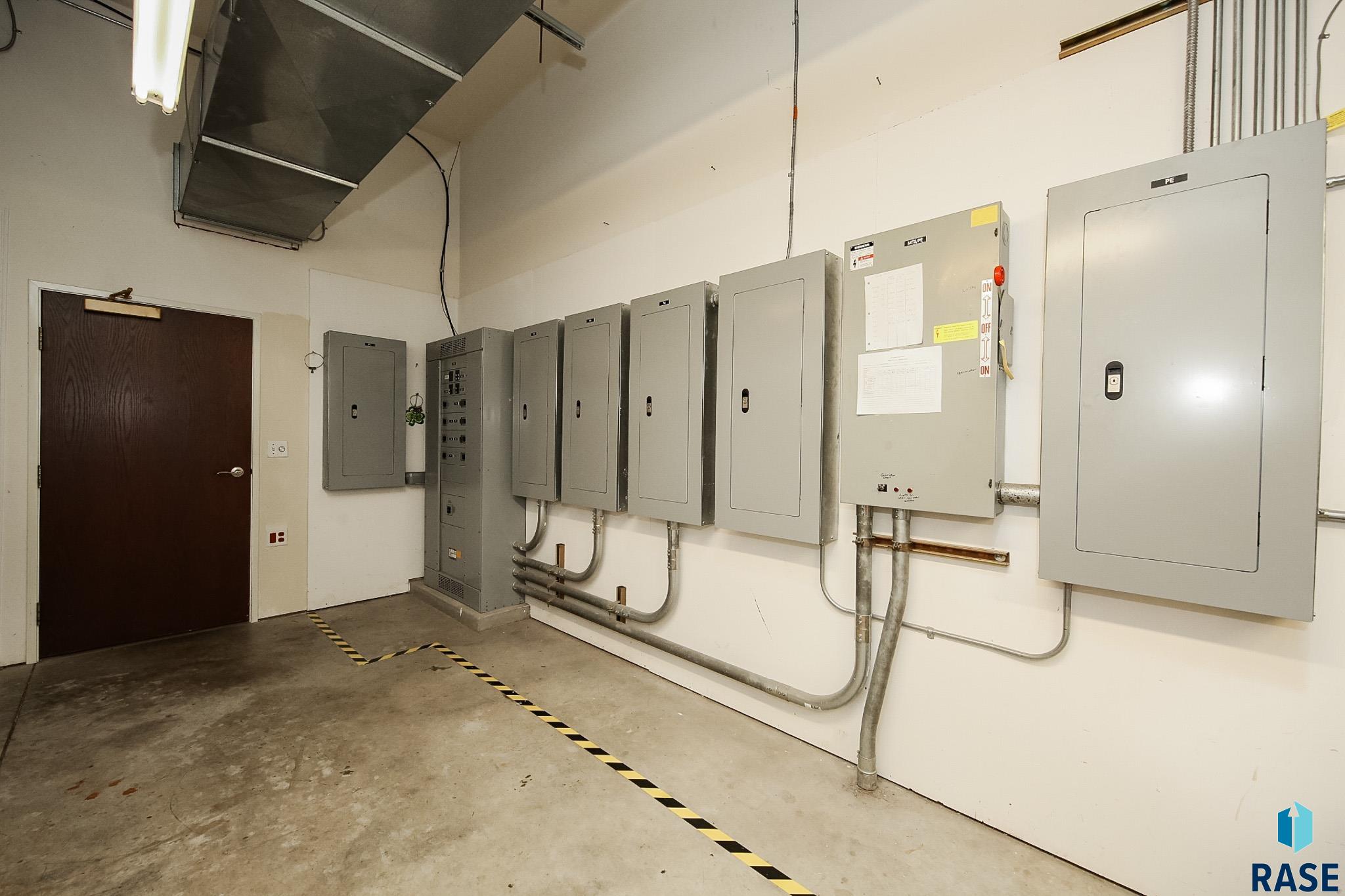 Pipestone, Minnesota 56164, United States, ,Commercial,Active,37771