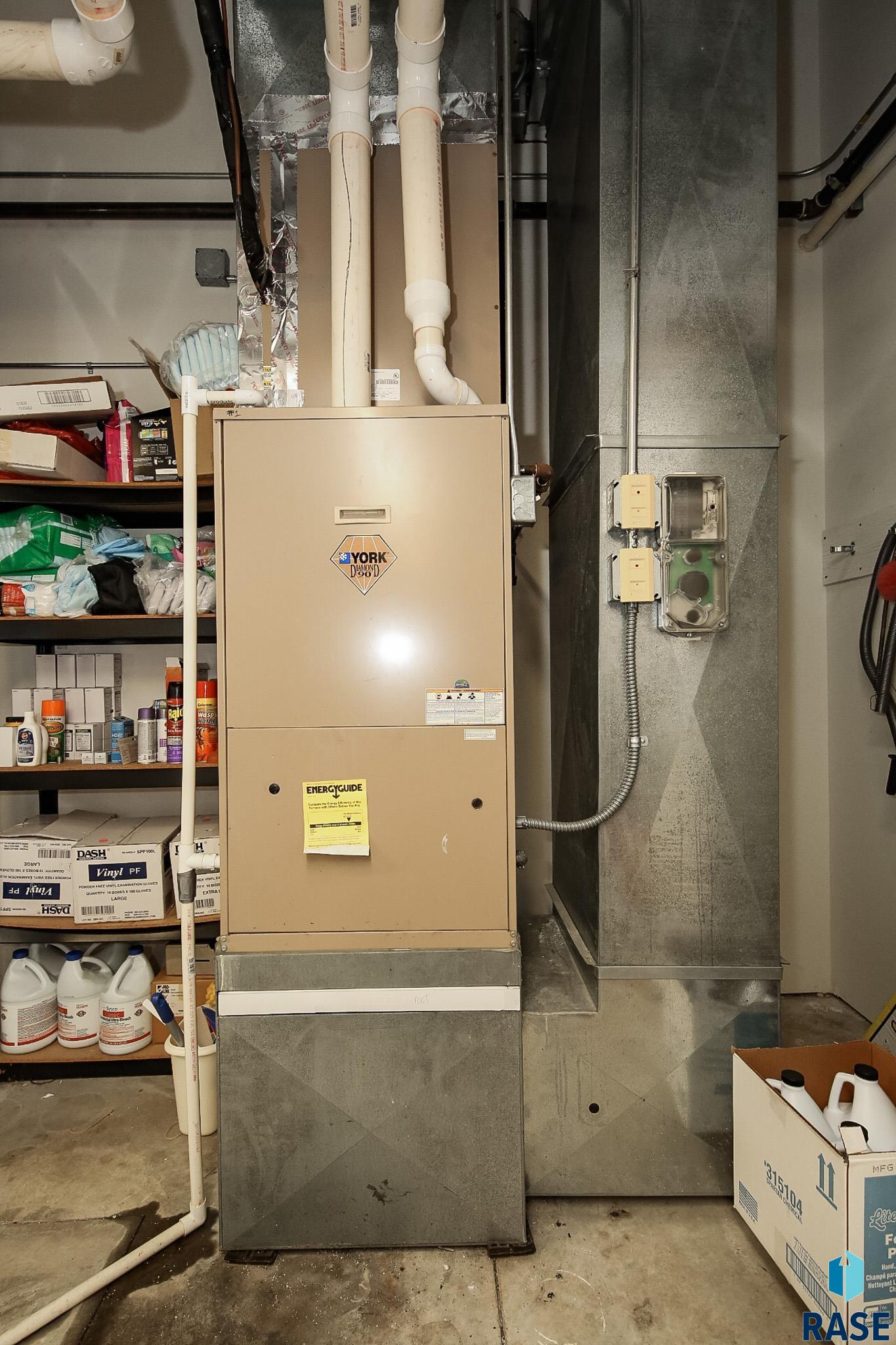 Pipestone, Minnesota 56164, United States, ,Commercial,Active,37771