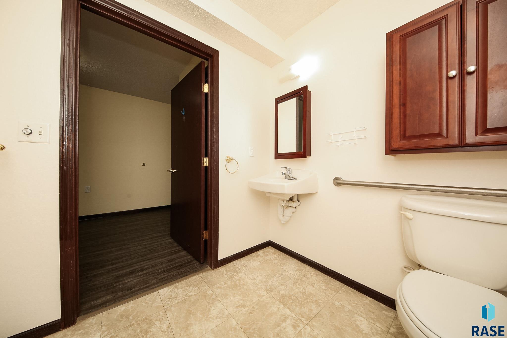 Pipestone, Minnesota 56164, United States, ,Commercial,Active,37771