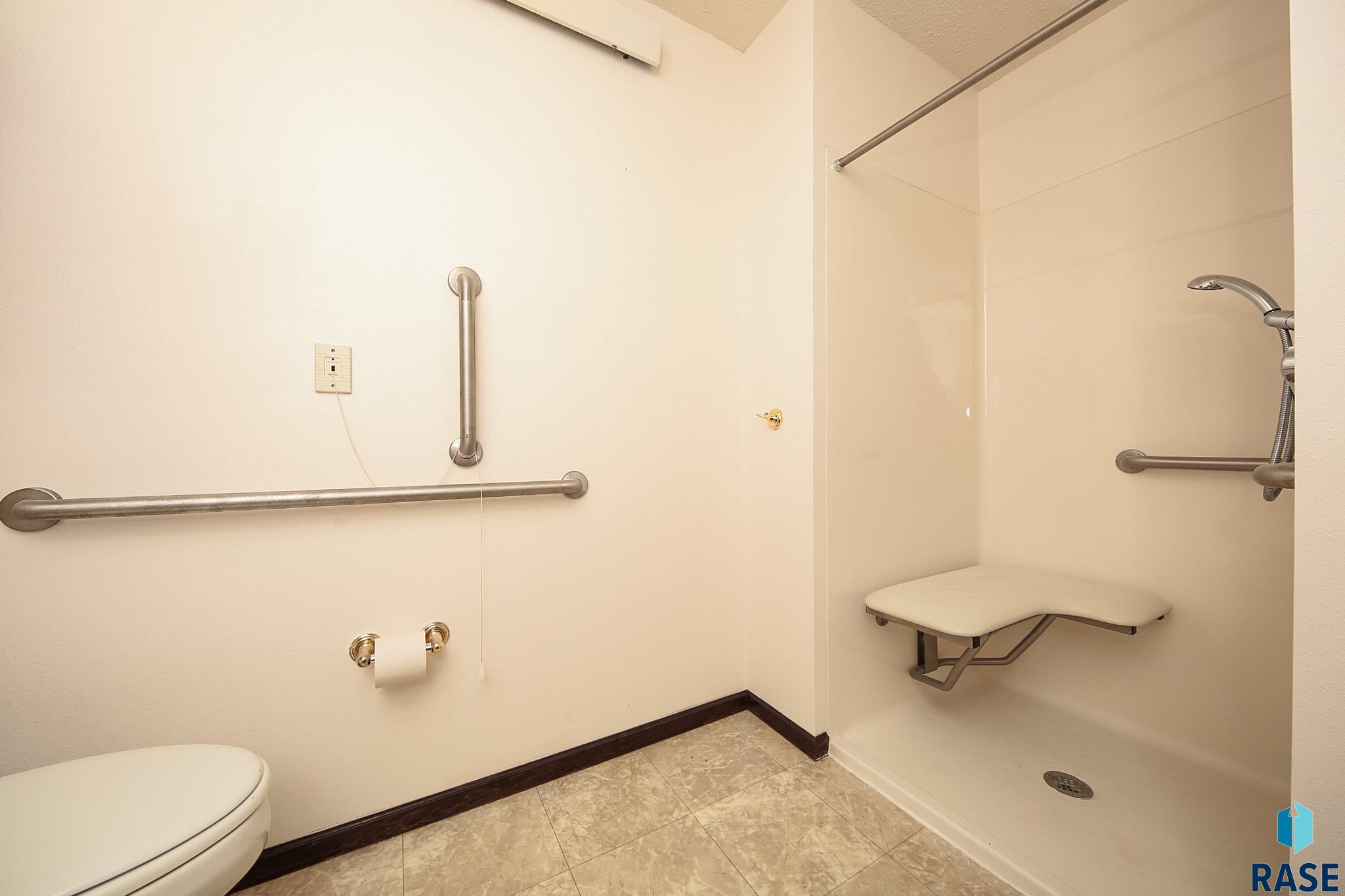 Pipestone, Minnesota 56164, United States, ,Commercial,Active,37771