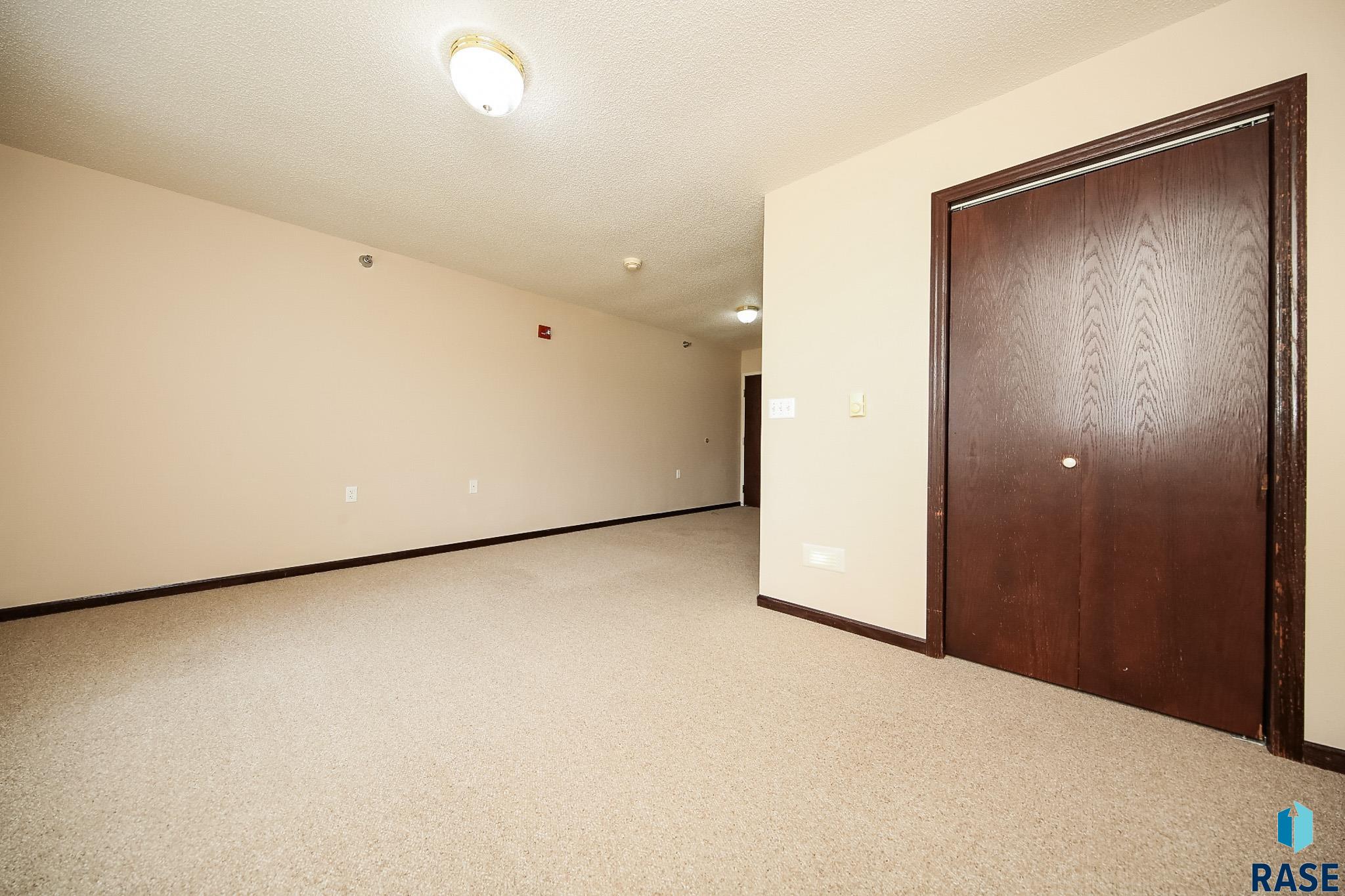 Pipestone, Minnesota 56164, United States, ,Commercial,Active,37771