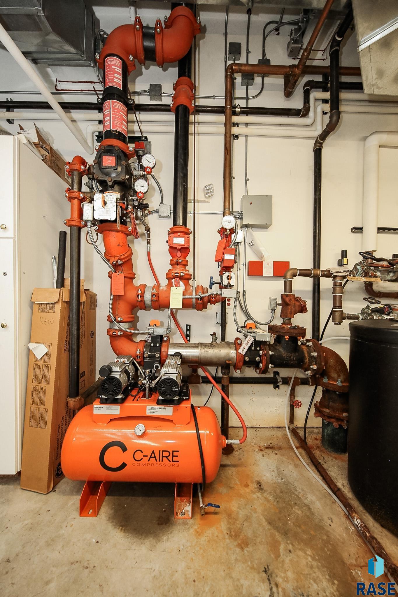 Pipestone, Minnesota 56164, United States, ,Commercial,Active,37771