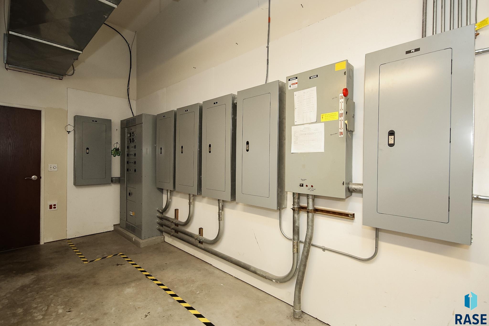 Pipestone, Minnesota 56164, United States, ,Commercial,Active,37771