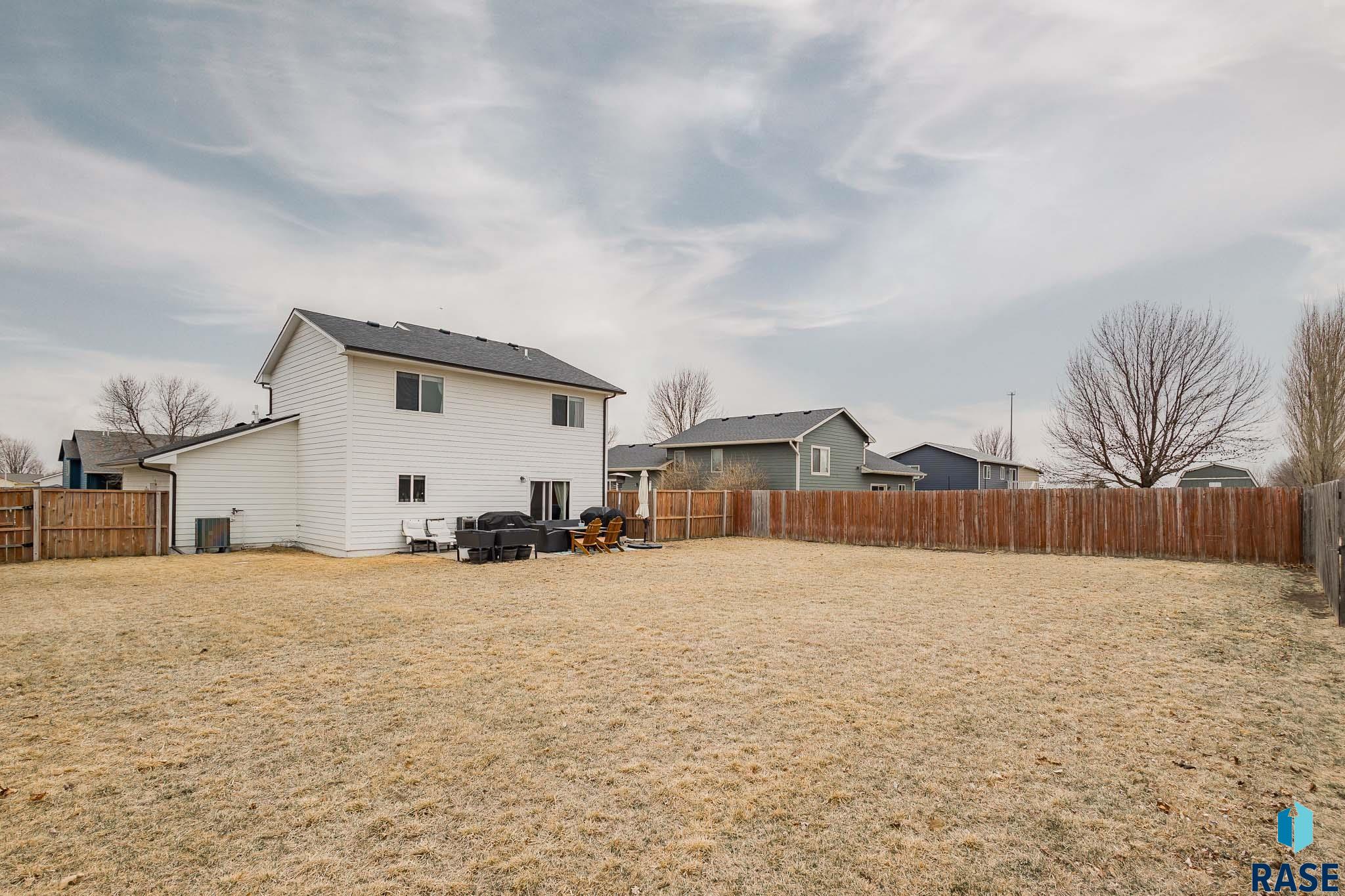 806 Hemlock St Street, Harrisburg, South Dakota image 32