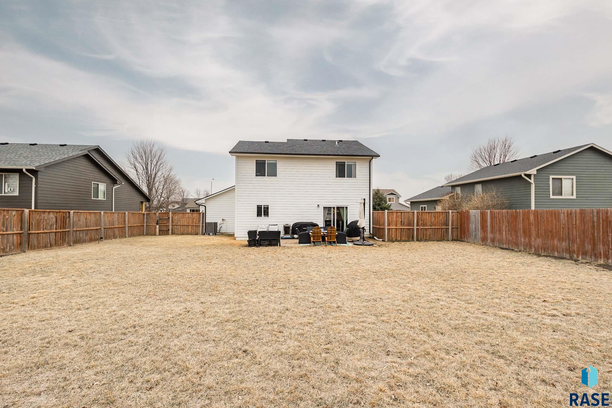 806 Hemlock St Street, Harrisburg, South Dakota image 33