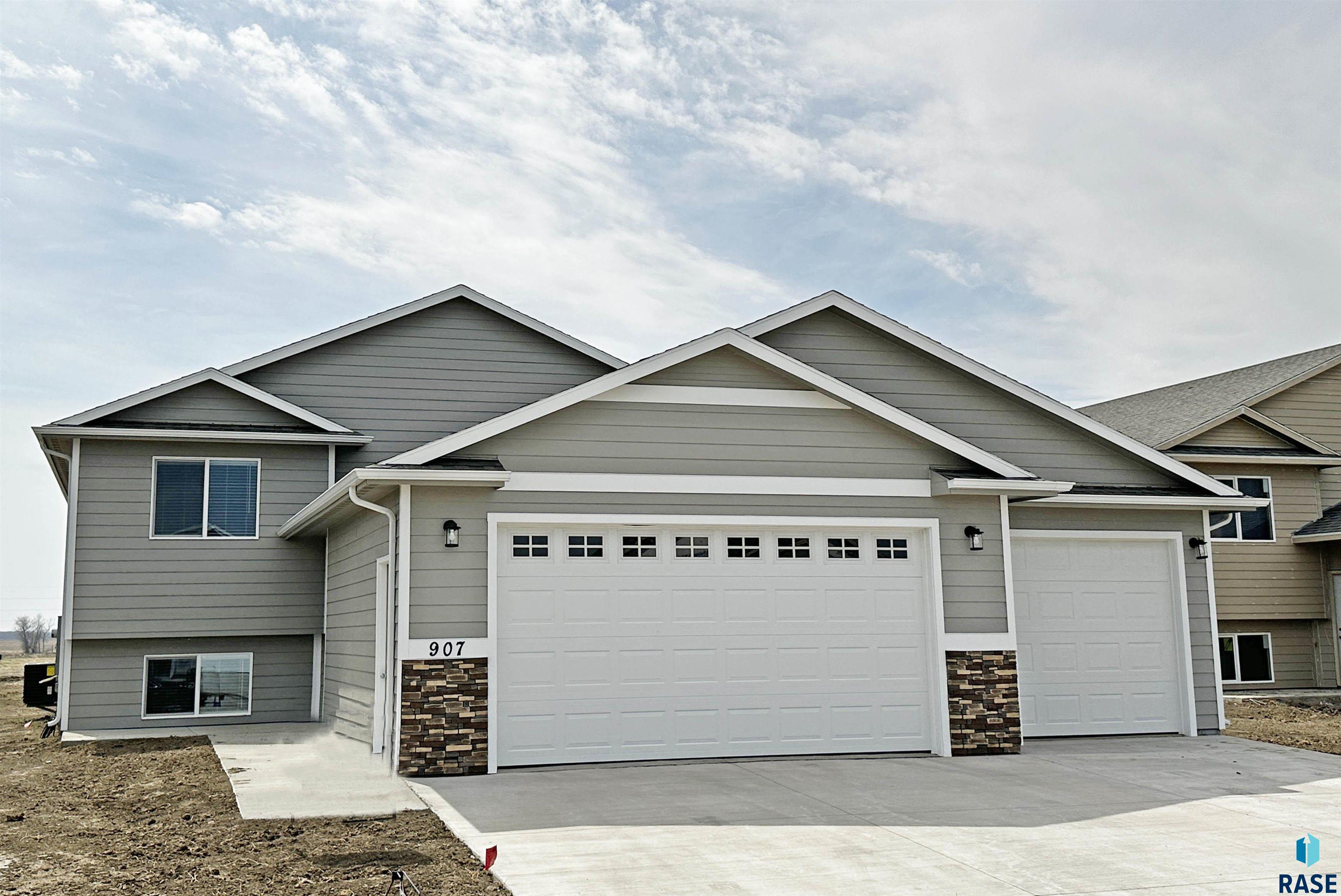 907 Birch St Street, Harrisburg, South Dakota image 1
