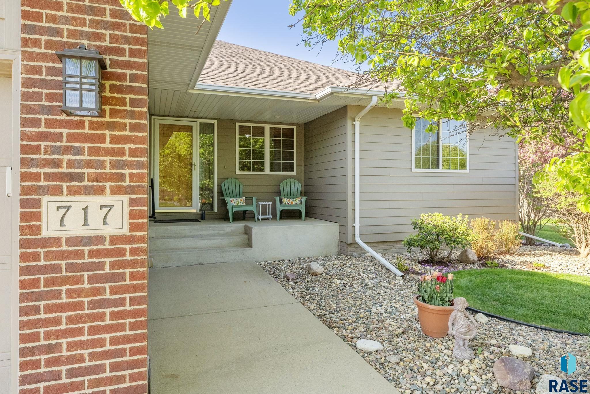 717 W Cascade St Street, Sioux Falls, New Jersey image 2