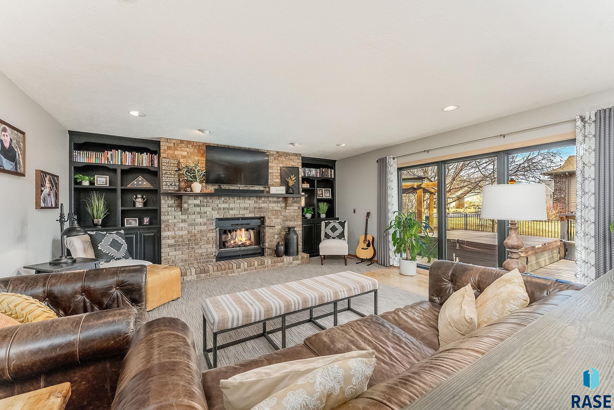 408 N Oak Ridge Rd Road, Brandon, South Dakota image 6