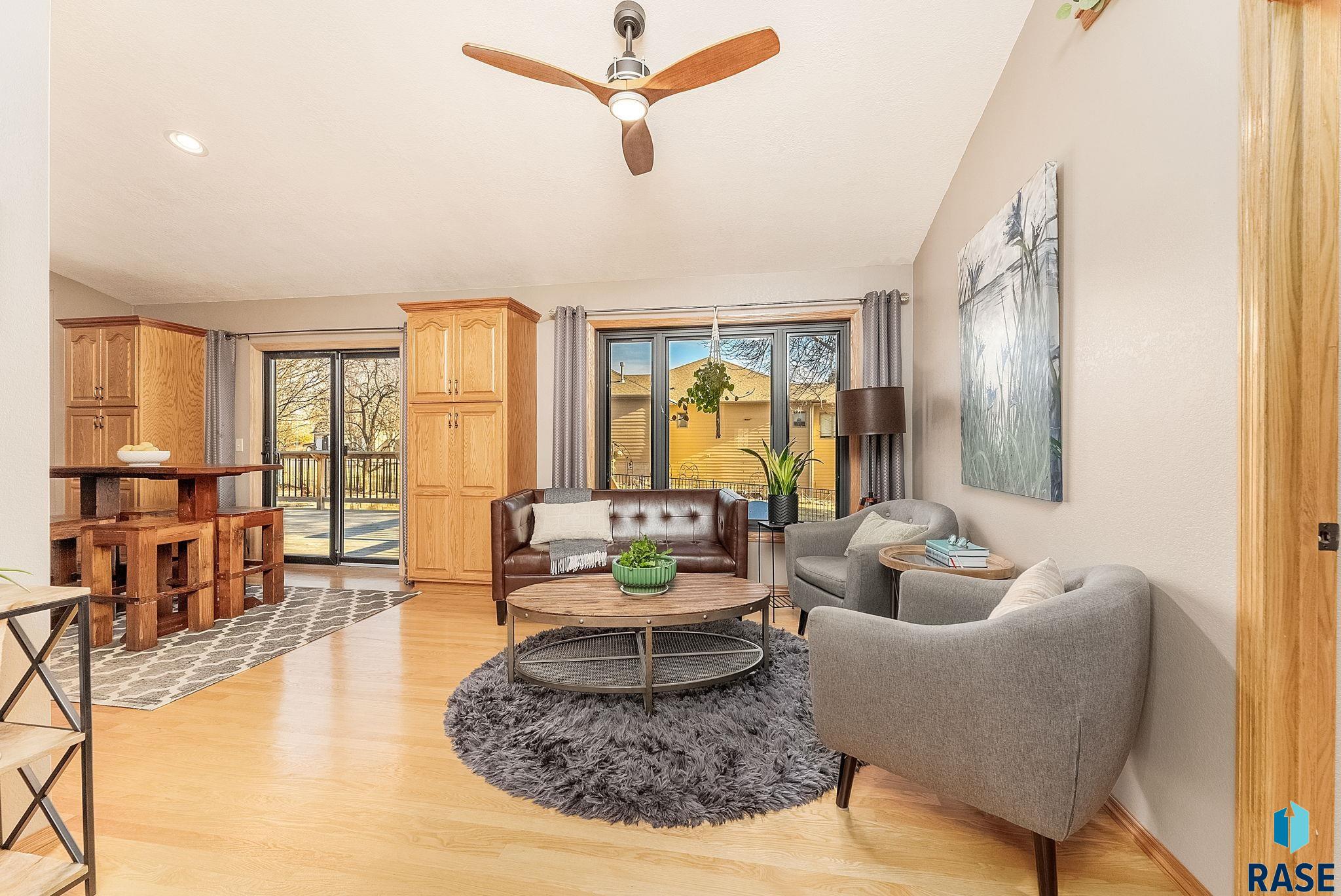 408 N Oak Ridge Rd Road, Brandon, South Dakota image 13