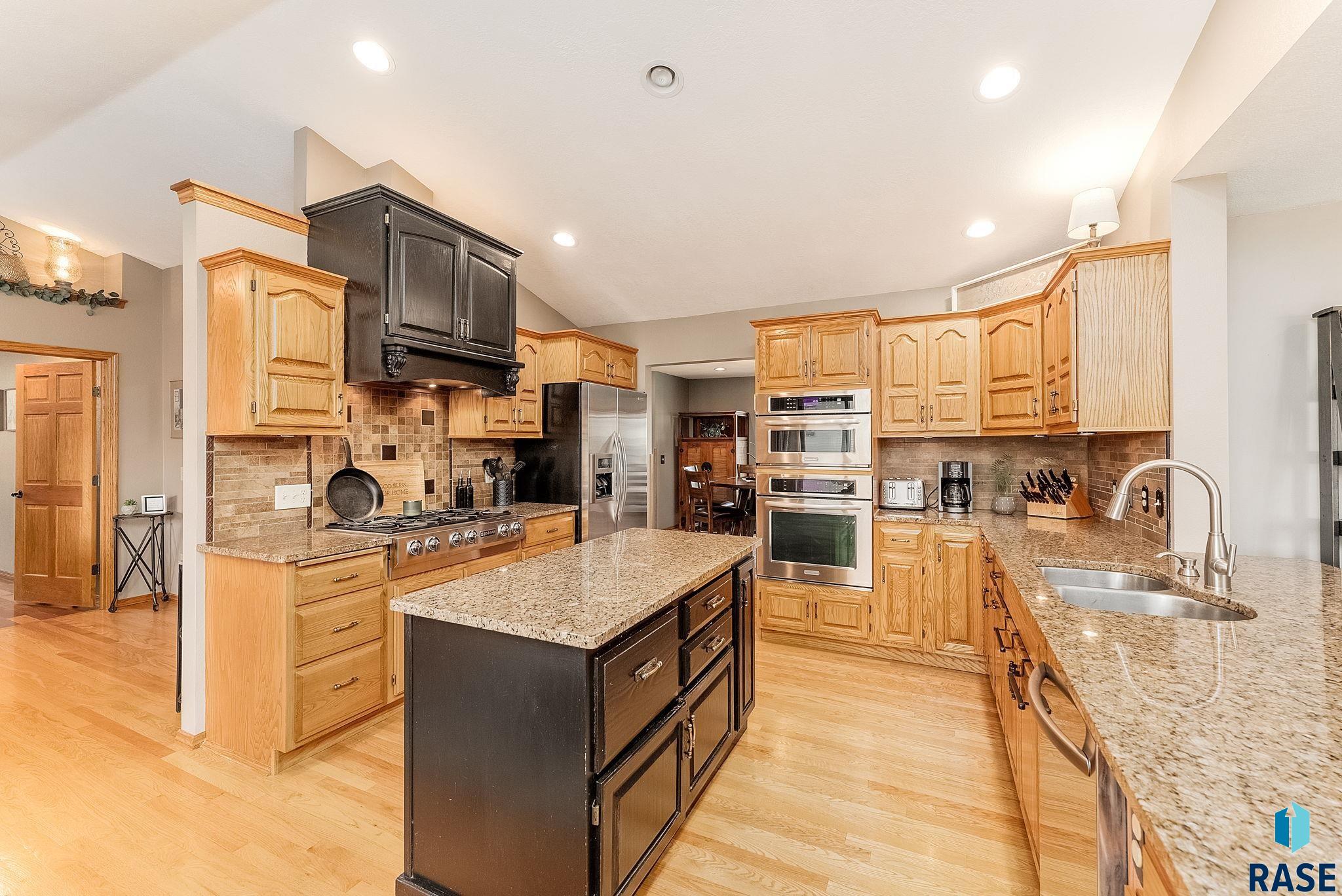 408 N Oak Ridge Rd Road, Brandon, South Dakota image 11