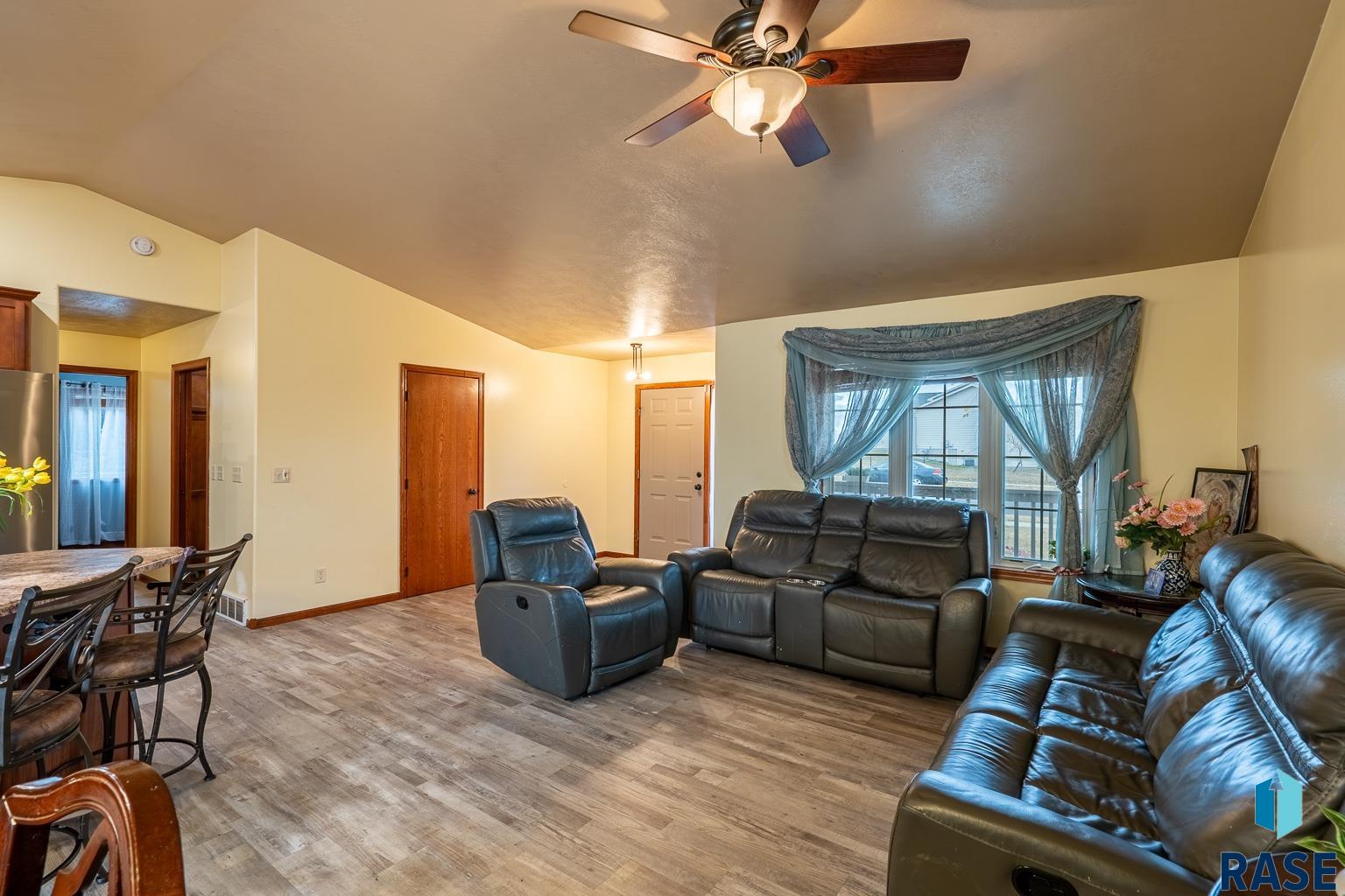 1204 N Archer Dr Drive, Sioux Falls, South Dakota image 7