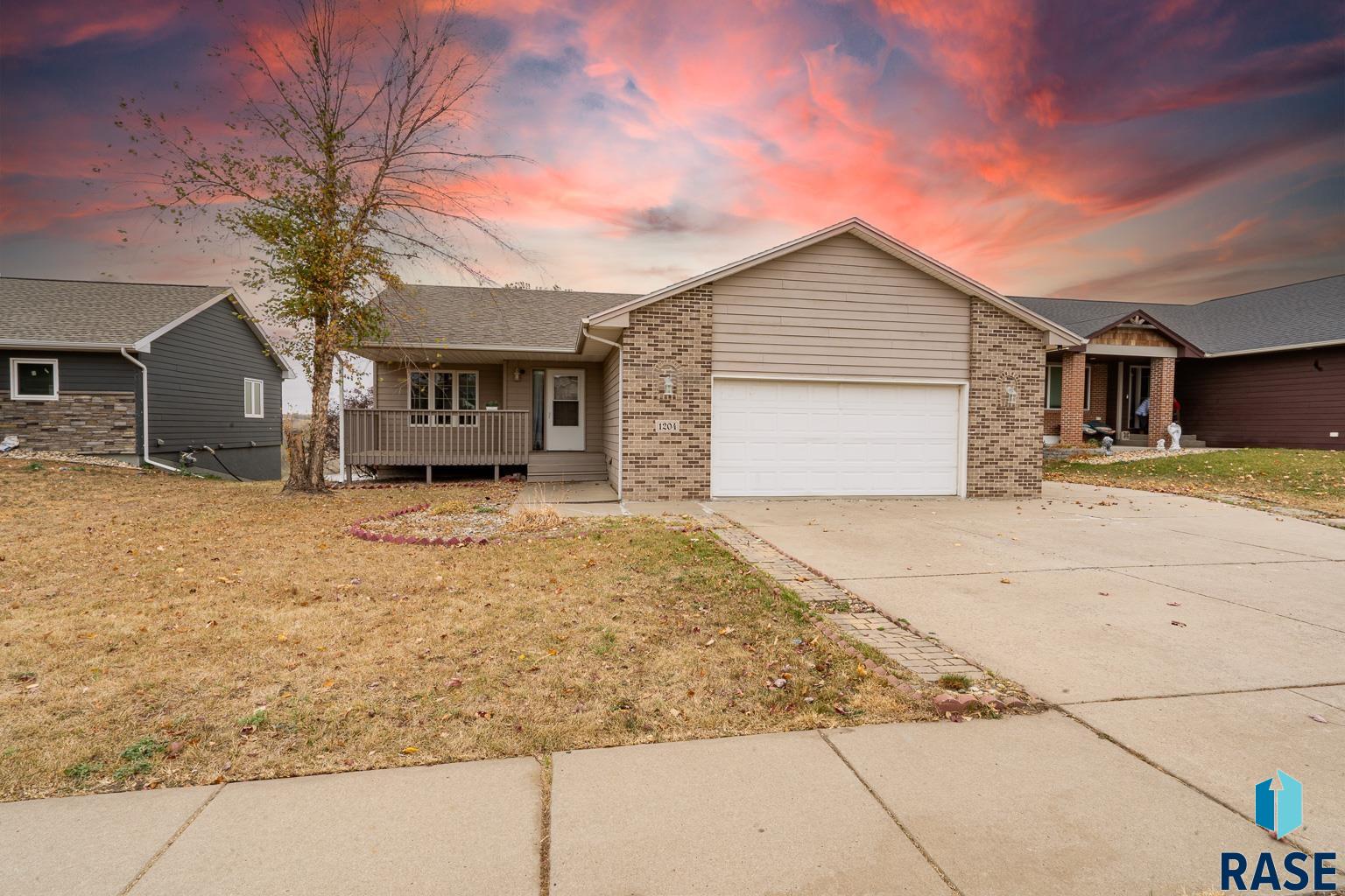 1204 N Archer Dr Drive, Sioux Falls, South Dakota image 1