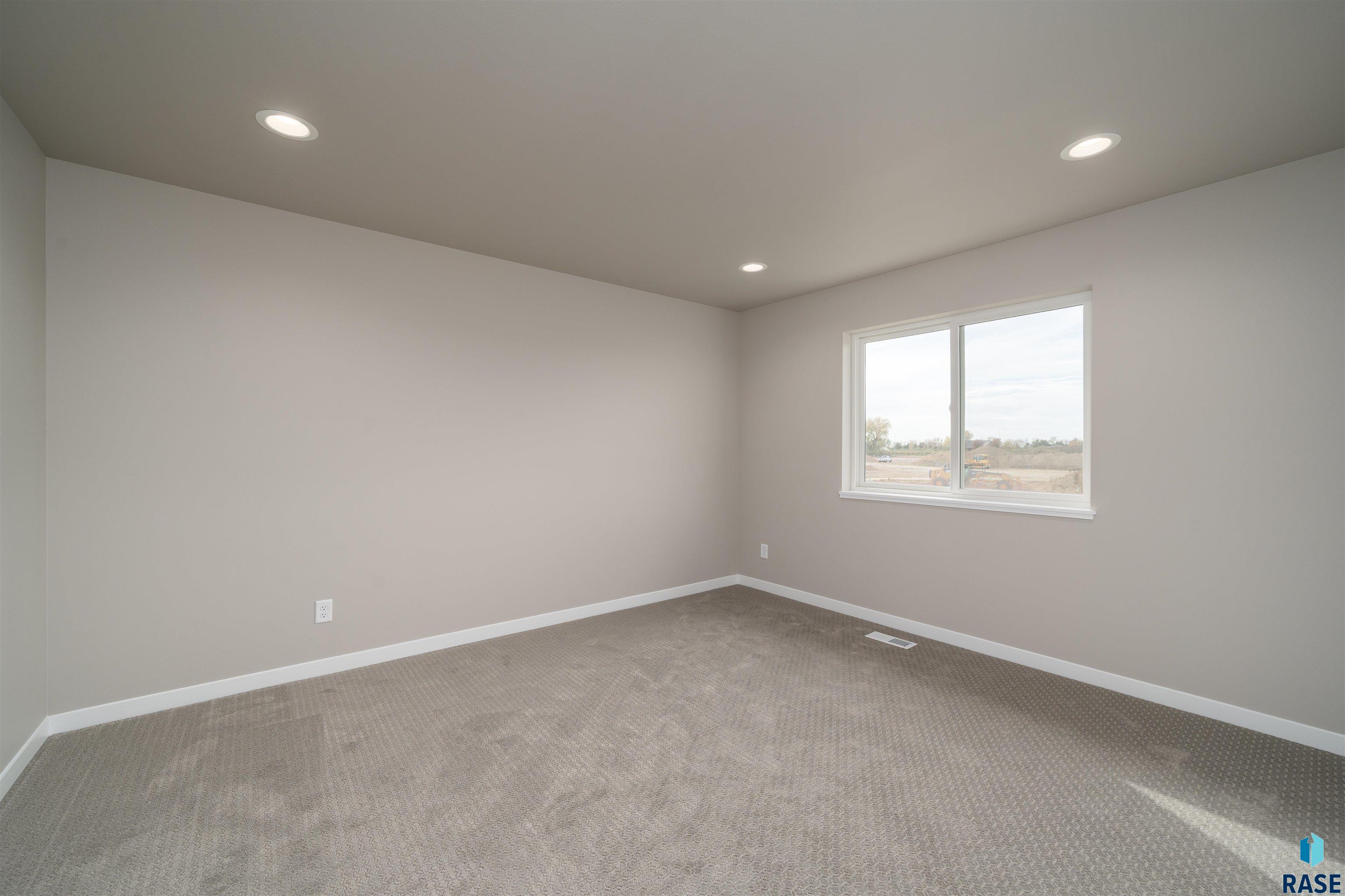 535 Bunyan Dr Drive, Harrisburg, South Dakota image 21