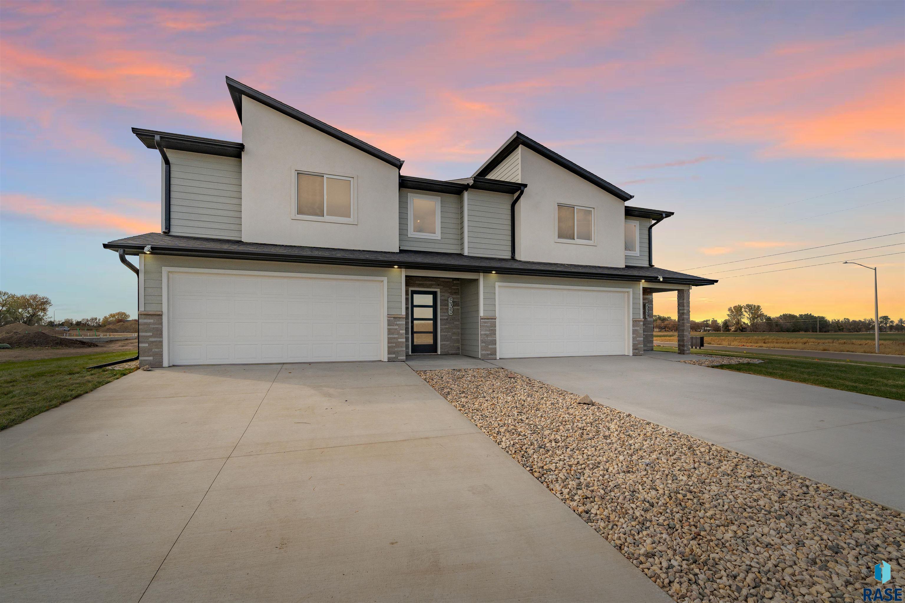 535 Bunyan Dr Drive, Harrisburg, South Dakota image 1