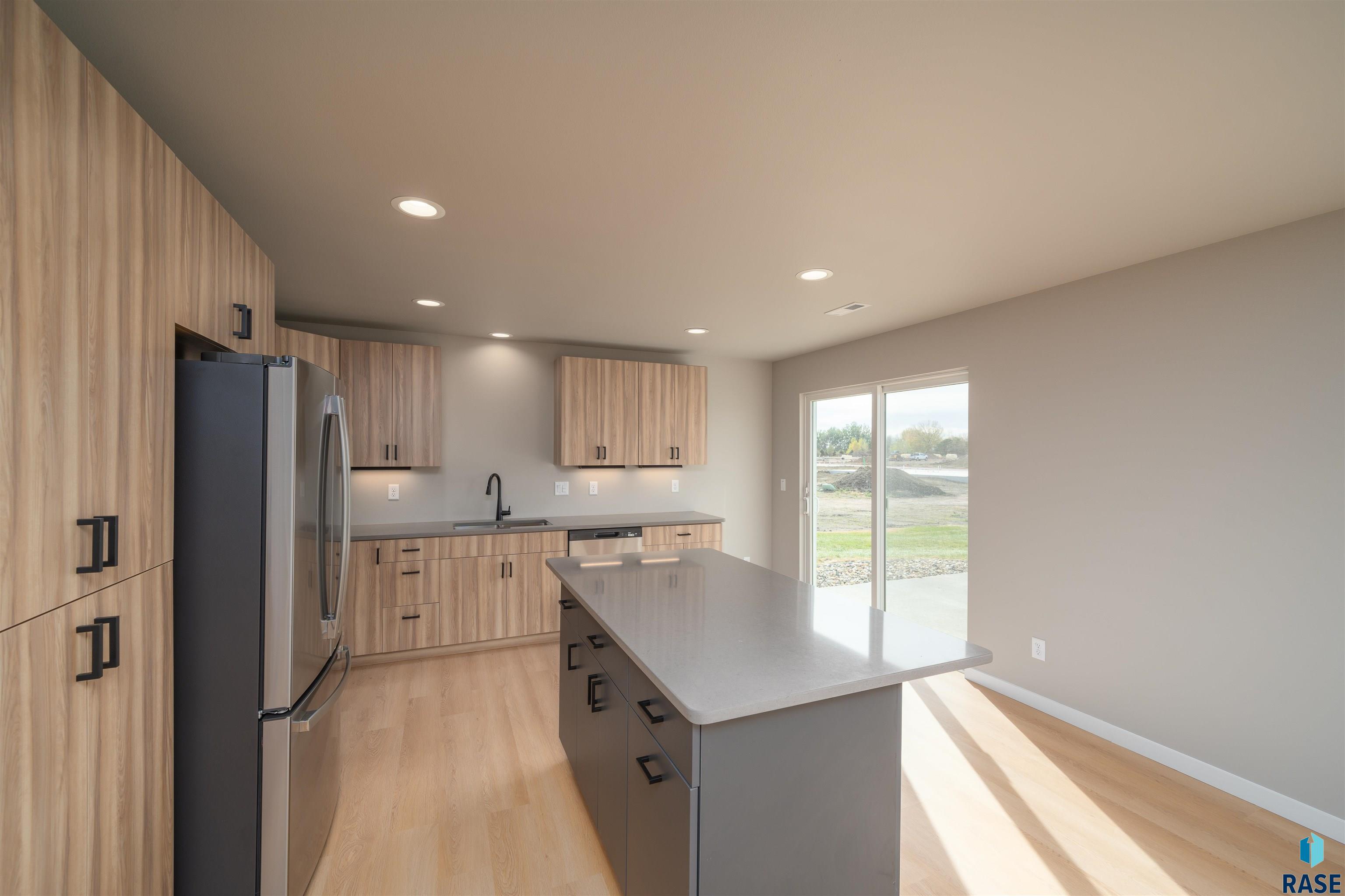 535 Bunyan Dr Drive, Harrisburg, South Dakota image 3