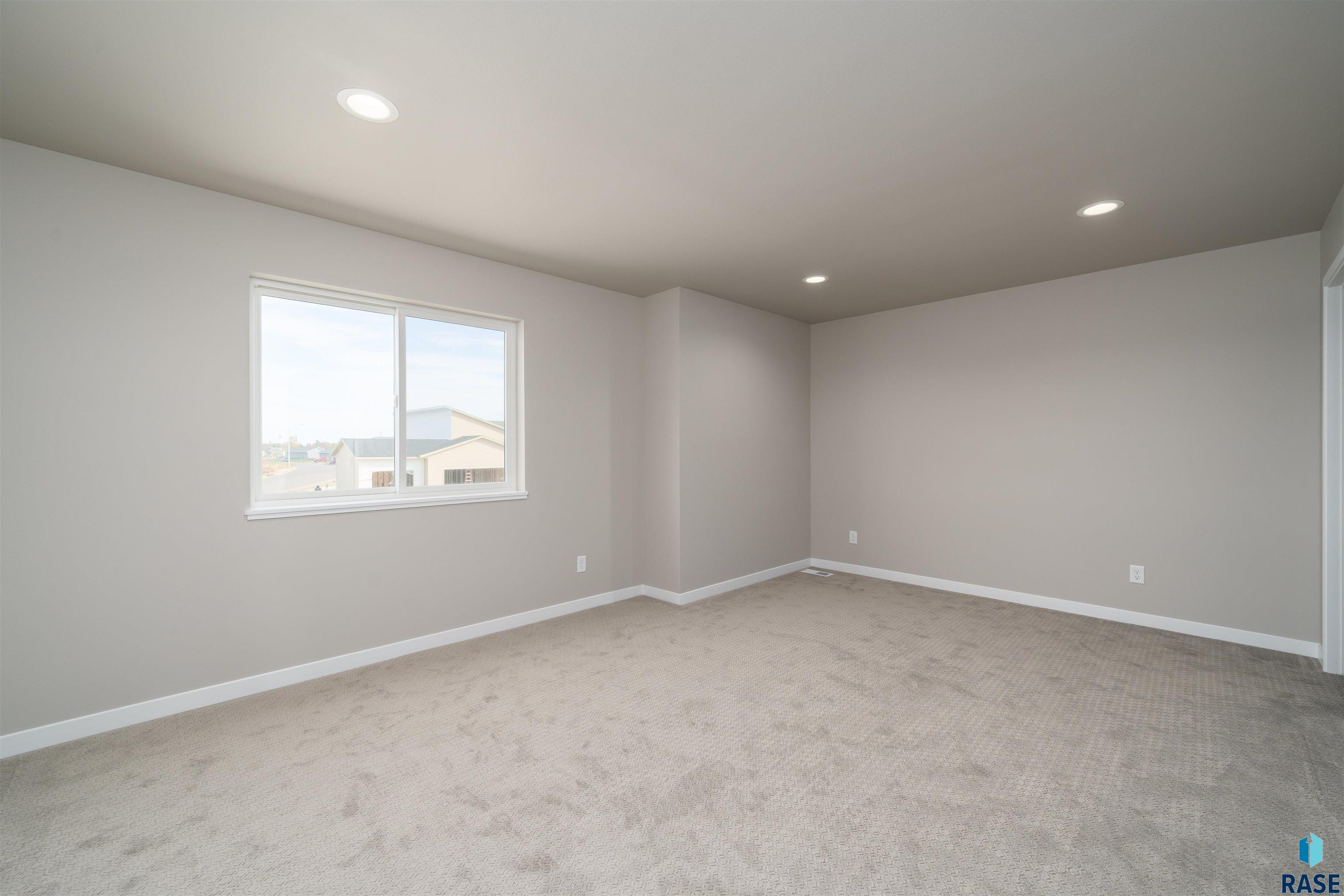 535 Bunyan Dr Drive, Harrisburg, South Dakota image 11
