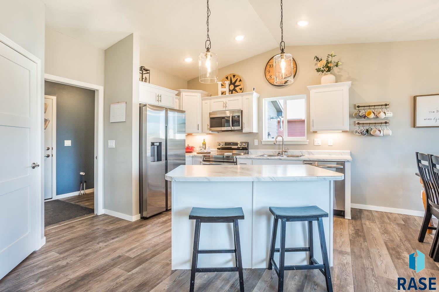506 Legendary Dr Drive, Harrisburg, South Dakota image 8