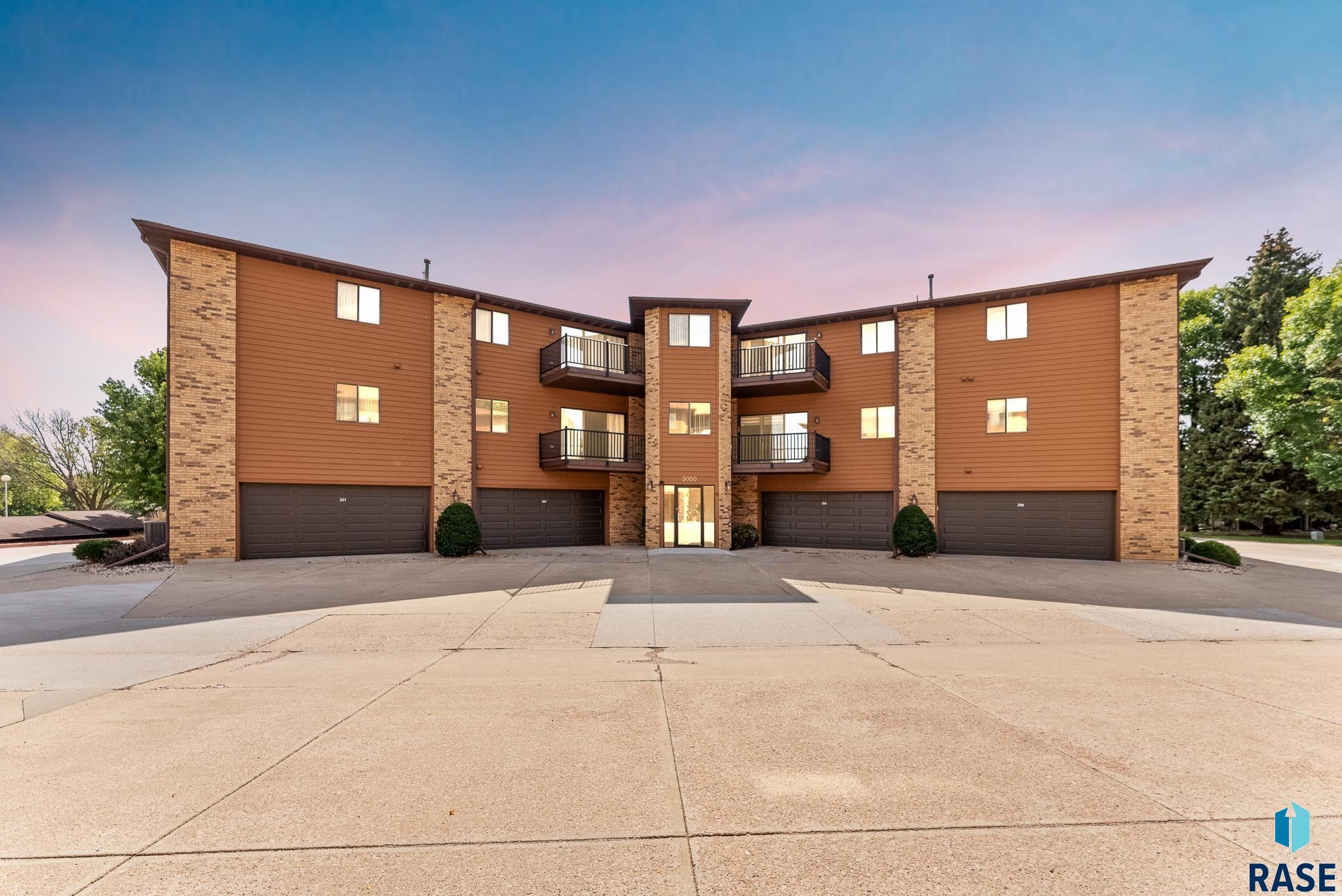 3000 W 34th St Street #201, Sioux Falls, South Dakota image 1