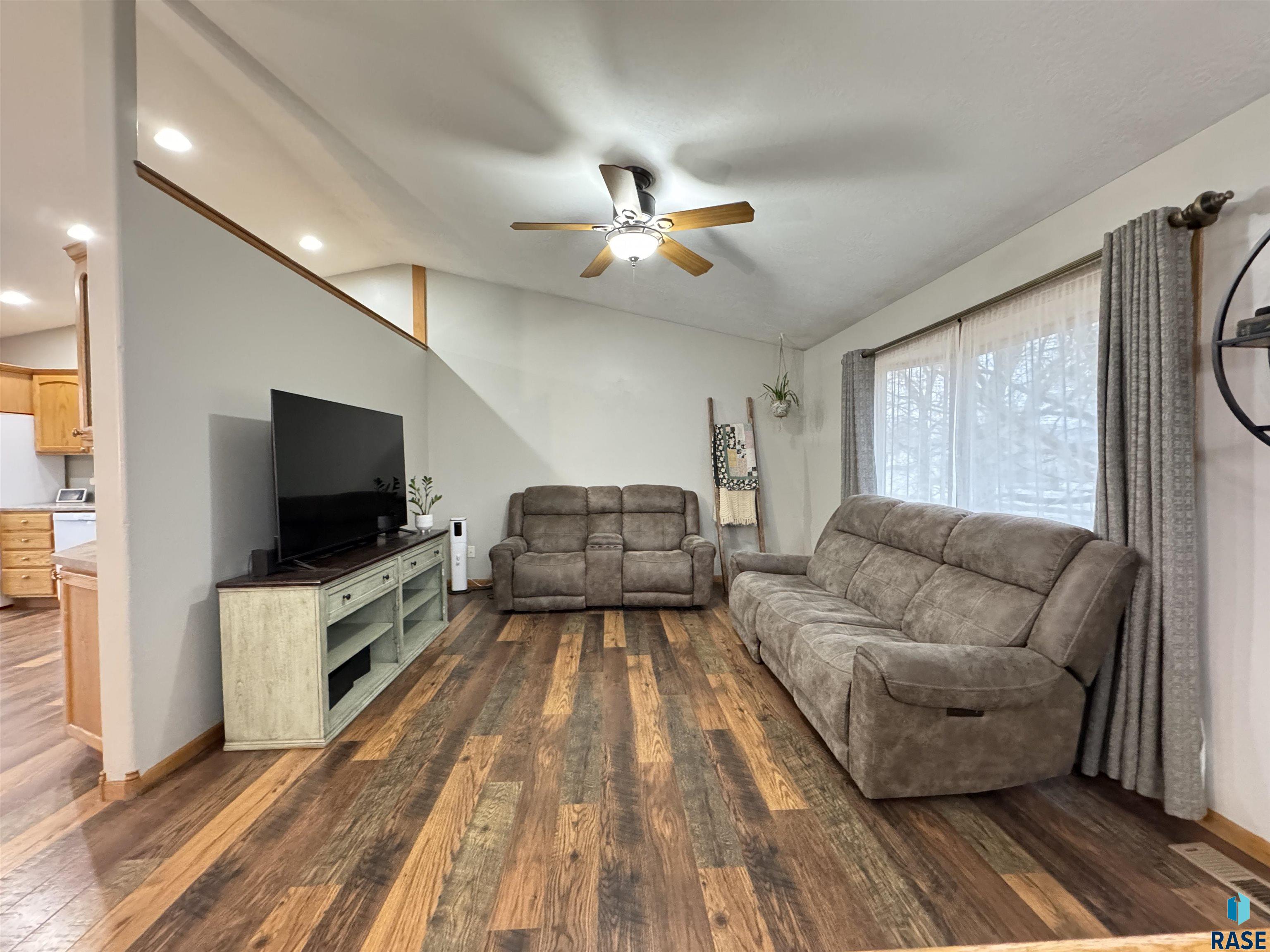 425 N Joseph Ave Avenue, Tea, South Dakota image 5