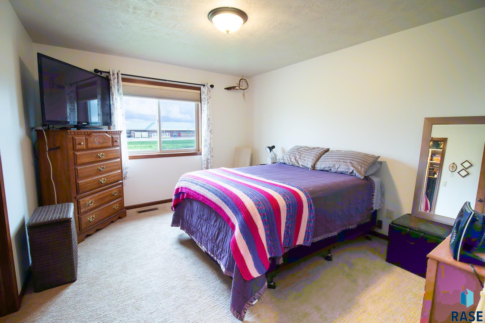 2505 S Kinderhook Ave Avenue, Sioux Falls, New Jersey image 22