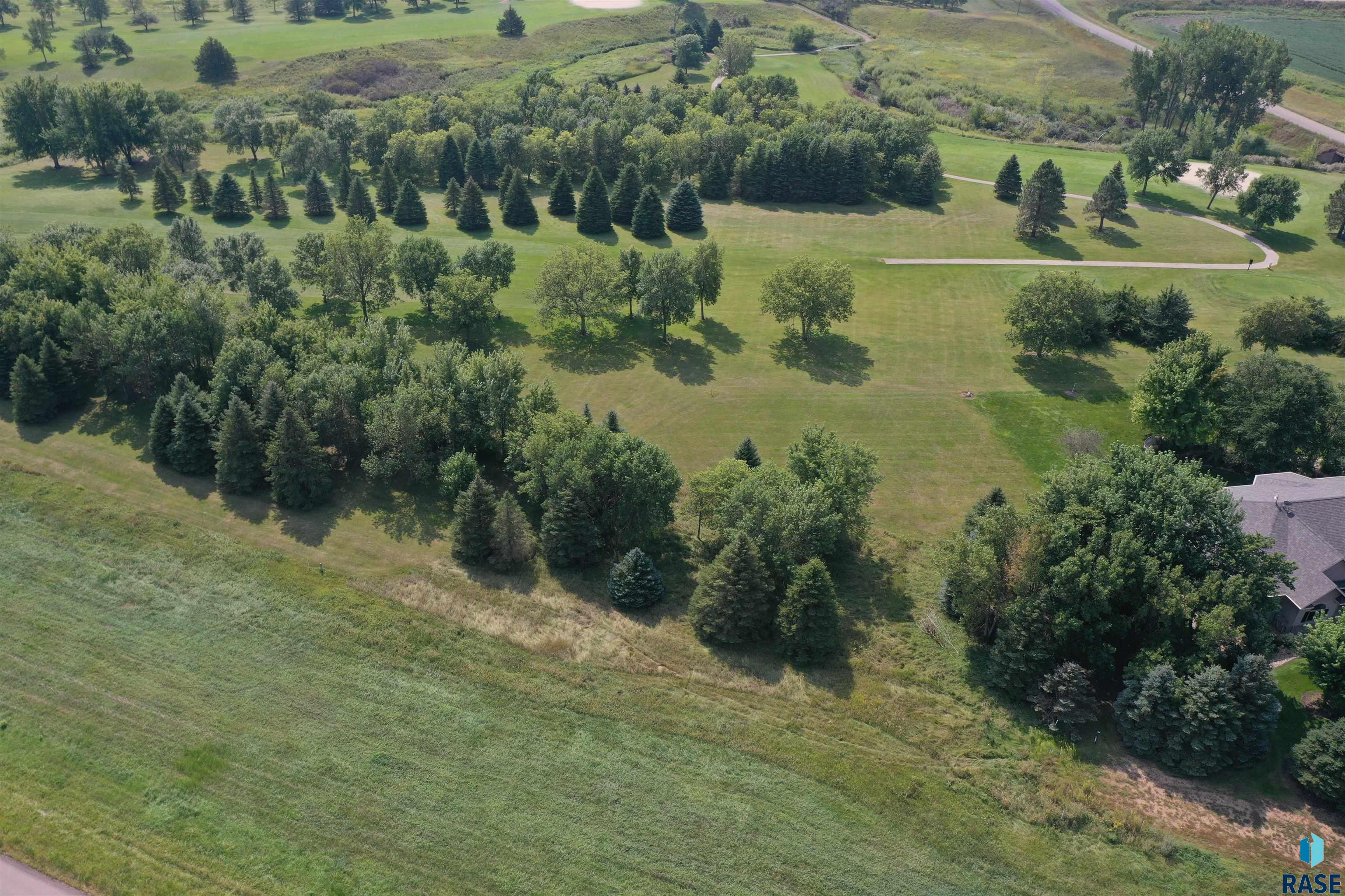 Country Club Dr Drive, Madison, South Dakota image 4