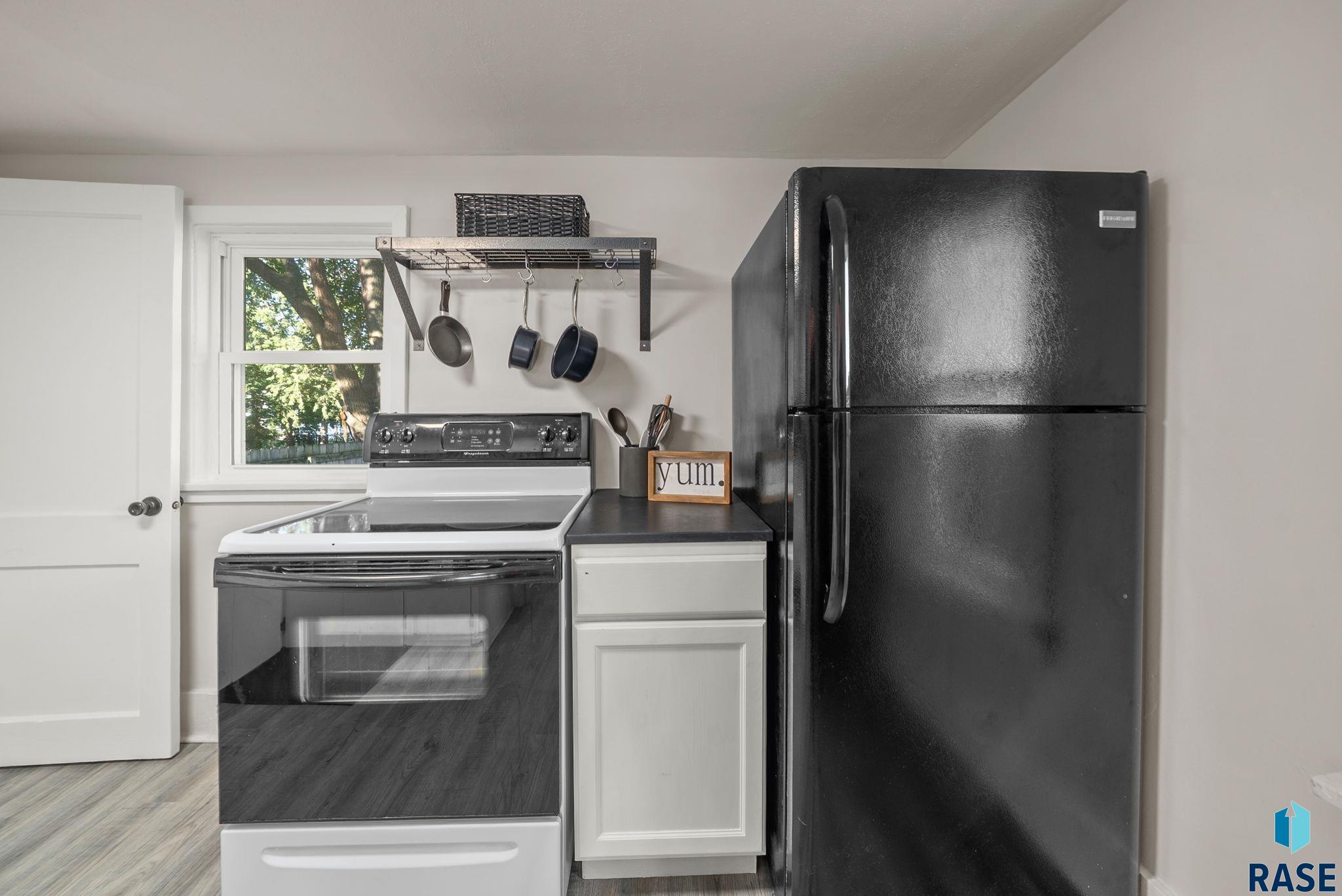 Sioux Falls, South Dakota 57104, United States, 2 Bedrooms Bedrooms, ,2 BathroomsBathrooms,Residential,Pending,203049