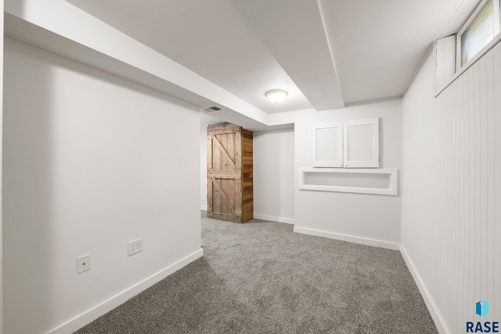 Sioux Falls, South Dakota 57104, United States, 2 Bedrooms Bedrooms, ,2 BathroomsBathrooms,Residential,Pending,203049