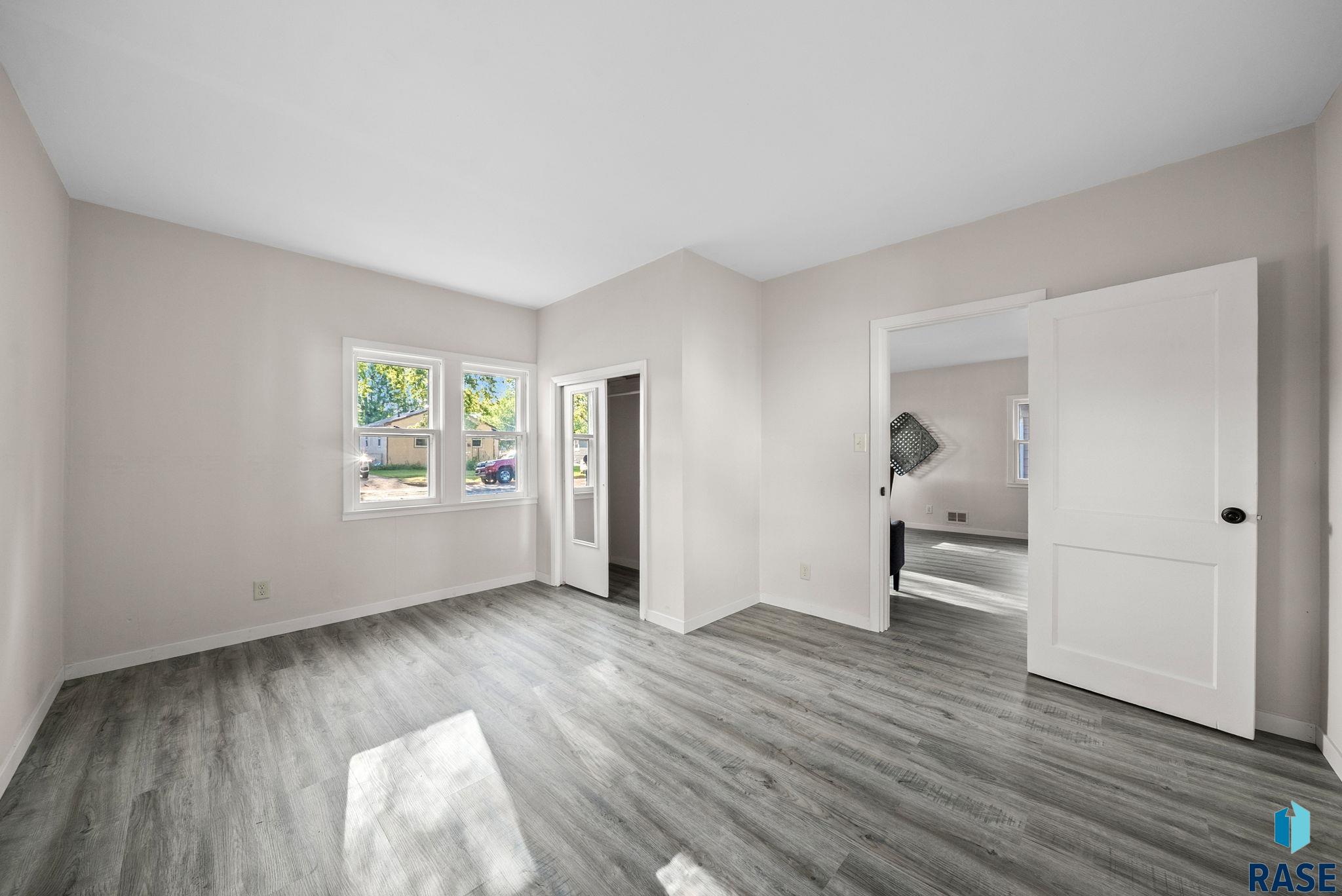 Sioux Falls, South Dakota 57104, United States, 2 Bedrooms Bedrooms, ,2 BathroomsBathrooms,Residential,Pending,203049