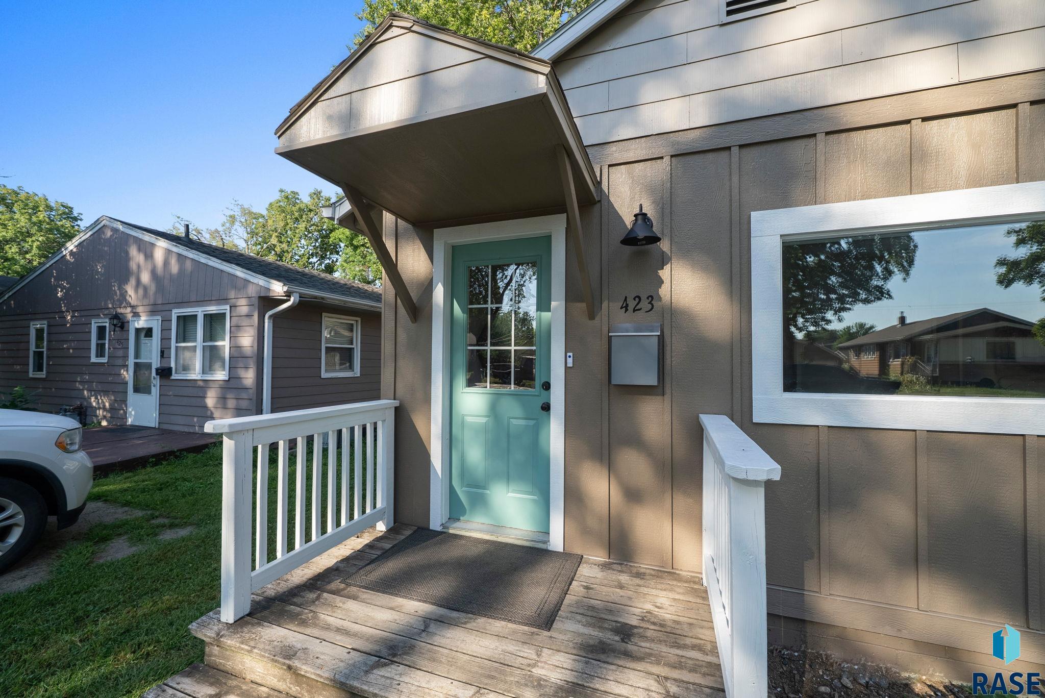 Sioux Falls, South Dakota 57104, United States, 2 Bedrooms Bedrooms, ,2 BathroomsBathrooms,Residential,Pending,203049